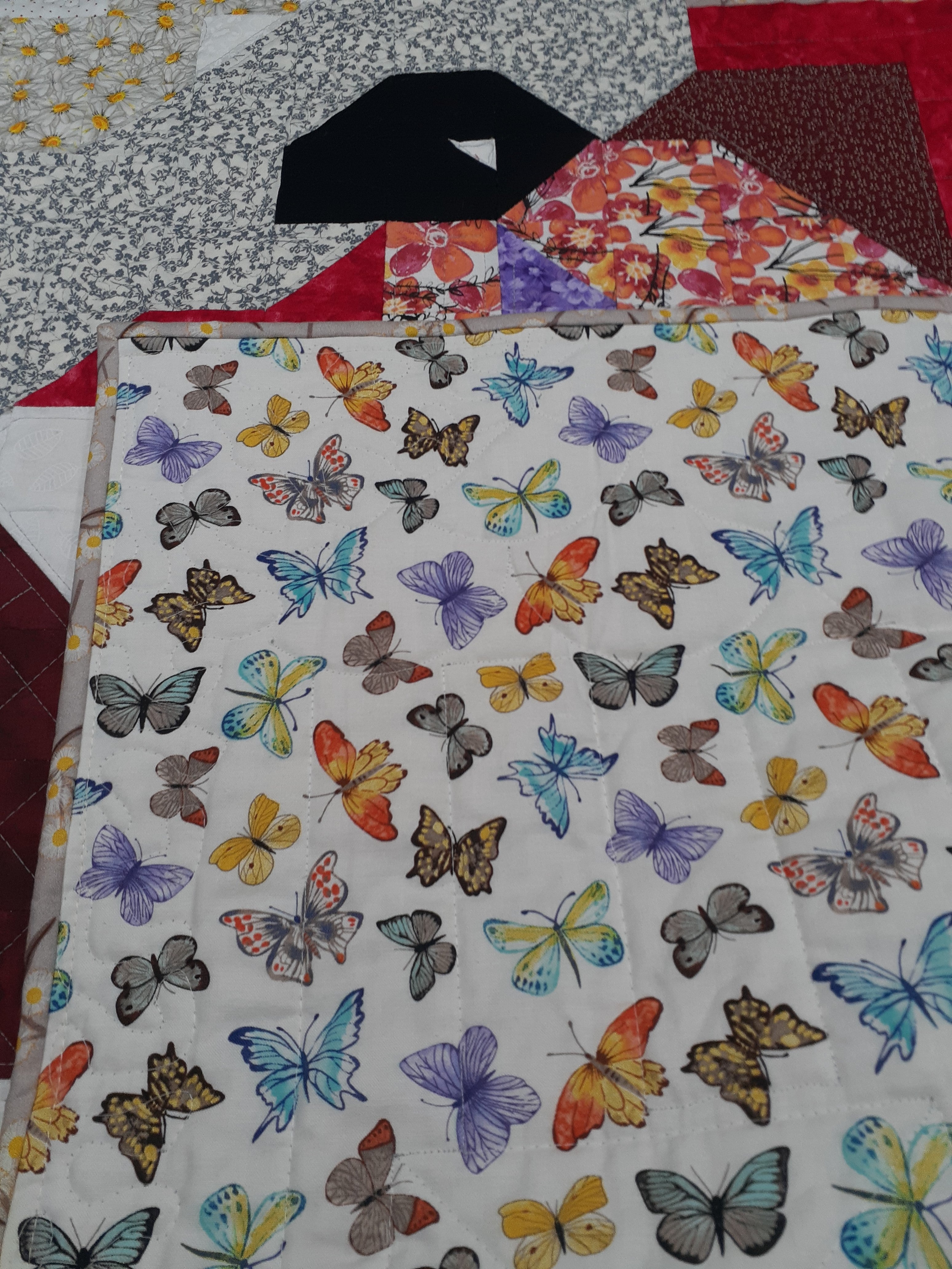 Daisy on the wattle farm patchwork quilt