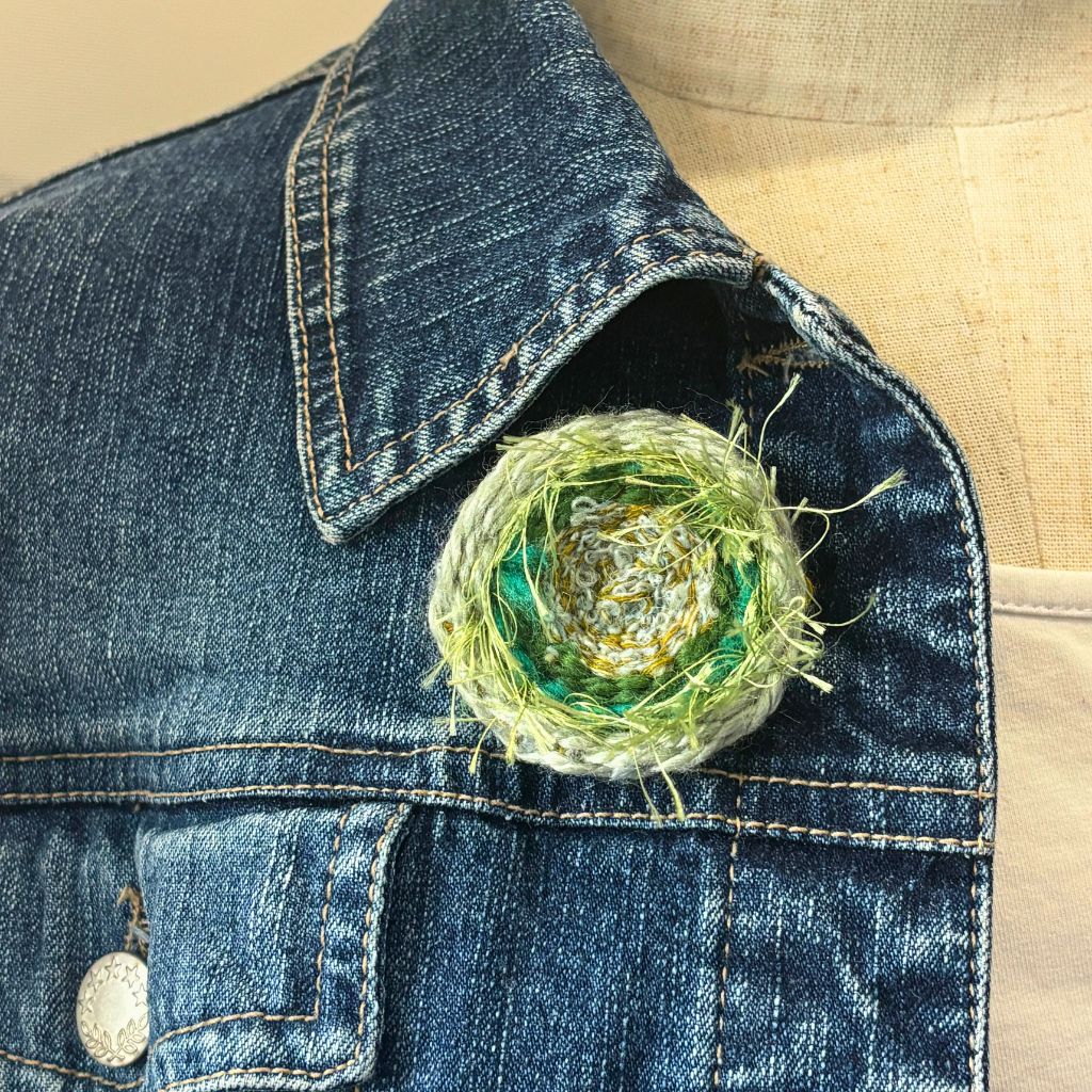 Handwoven Brooch - Small Green