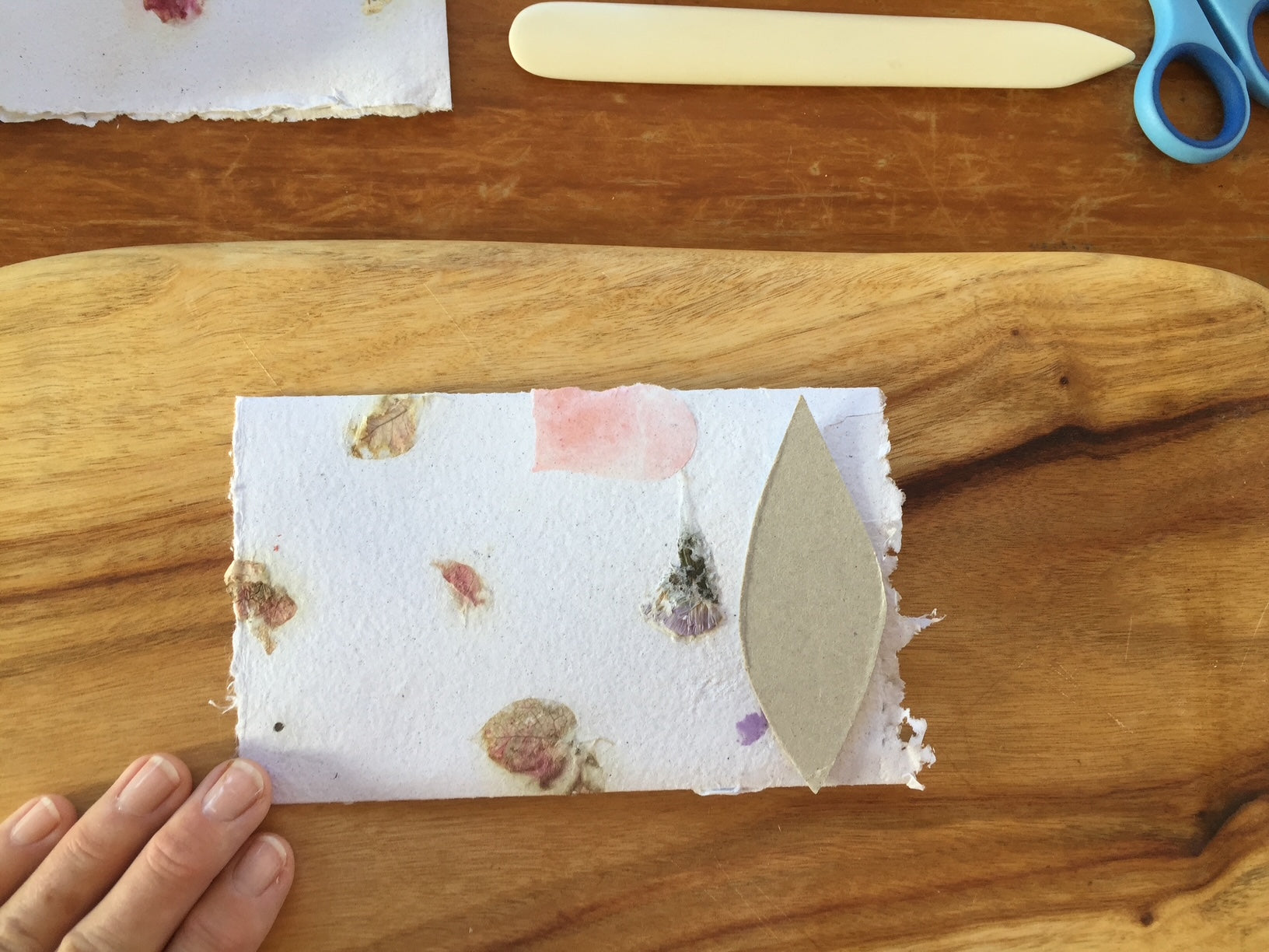 Paper Making Kit A4 - Red Cedar Mould and Deckle - including Free Pillow Box DIY