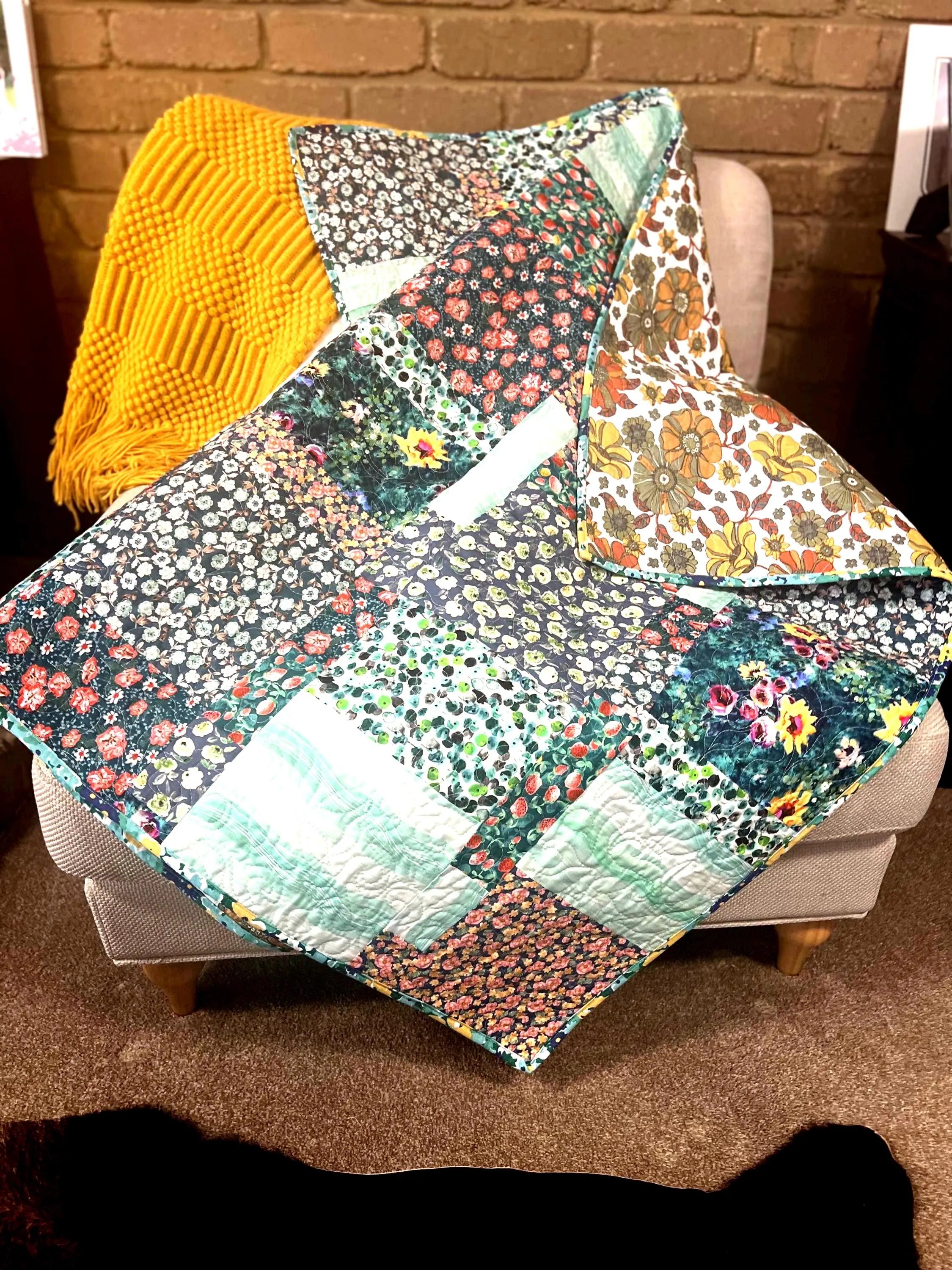 Easy 5-Cut Fat Quarter Quilt Pattern: Beginner PDF Tutorial (Lap Size 50"x60")