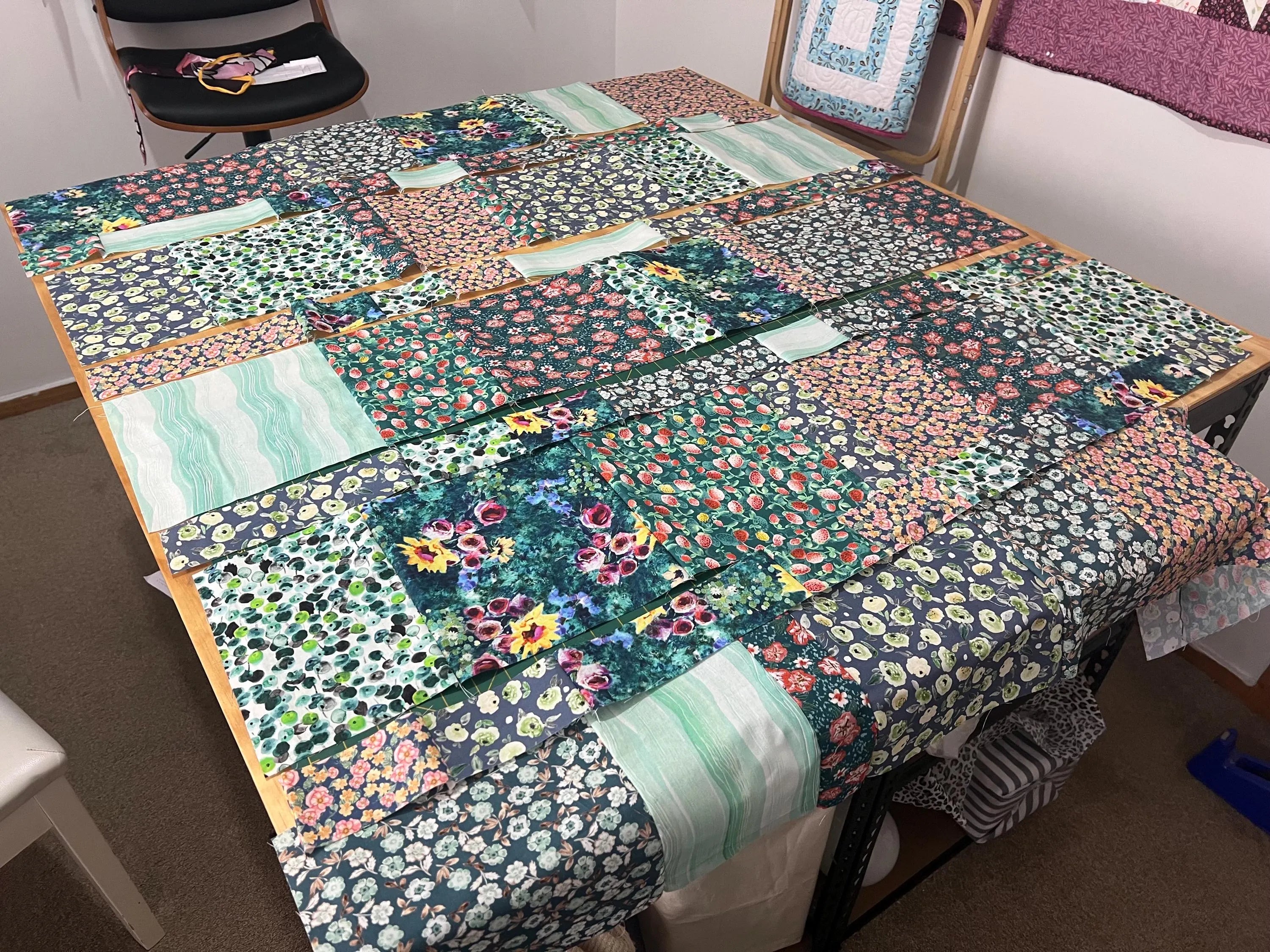 Easy 5-Cut Fat Quarter Quilt Pattern: Beginner PDF Tutorial (Lap Size 50"x60")