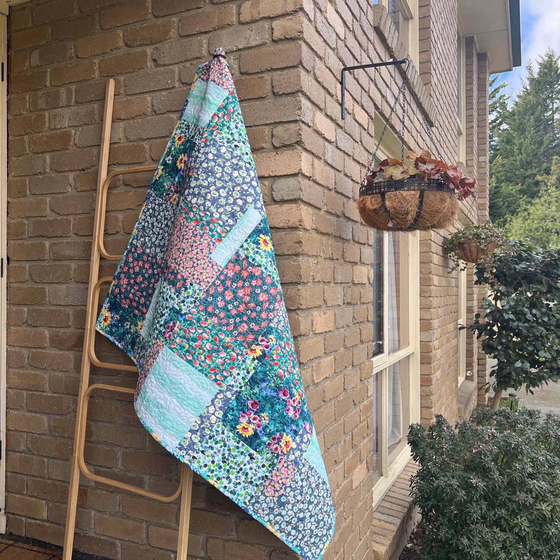 Easy 5-Cut Fat Quarter Quilt Pattern: Beginner PDF Tutorial (Lap Size 50"x60")