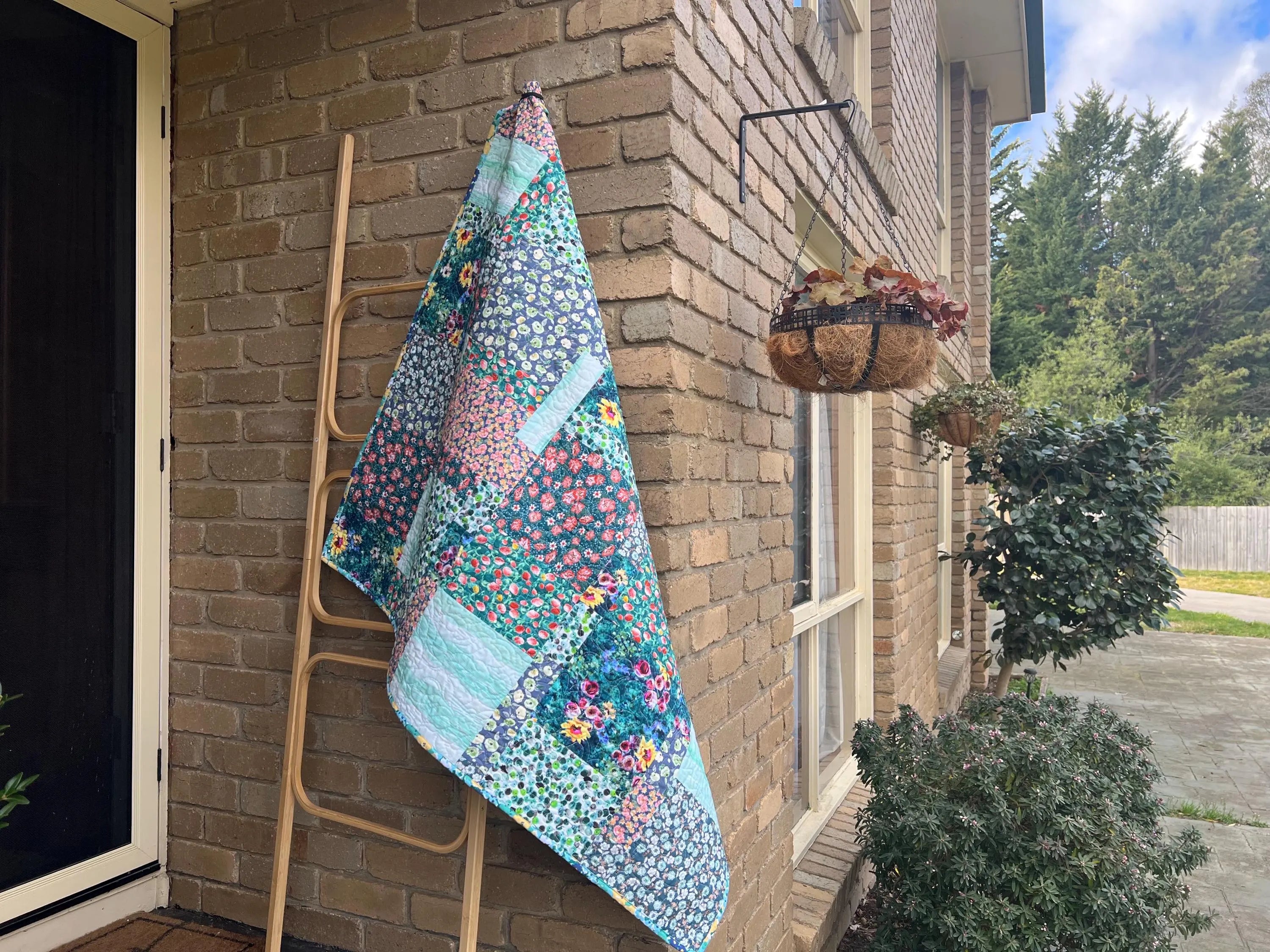 Easy 5-Cut Fat Quarter Quilt Pattern: Beginner PDF Tutorial (Lap Size 50"x60")