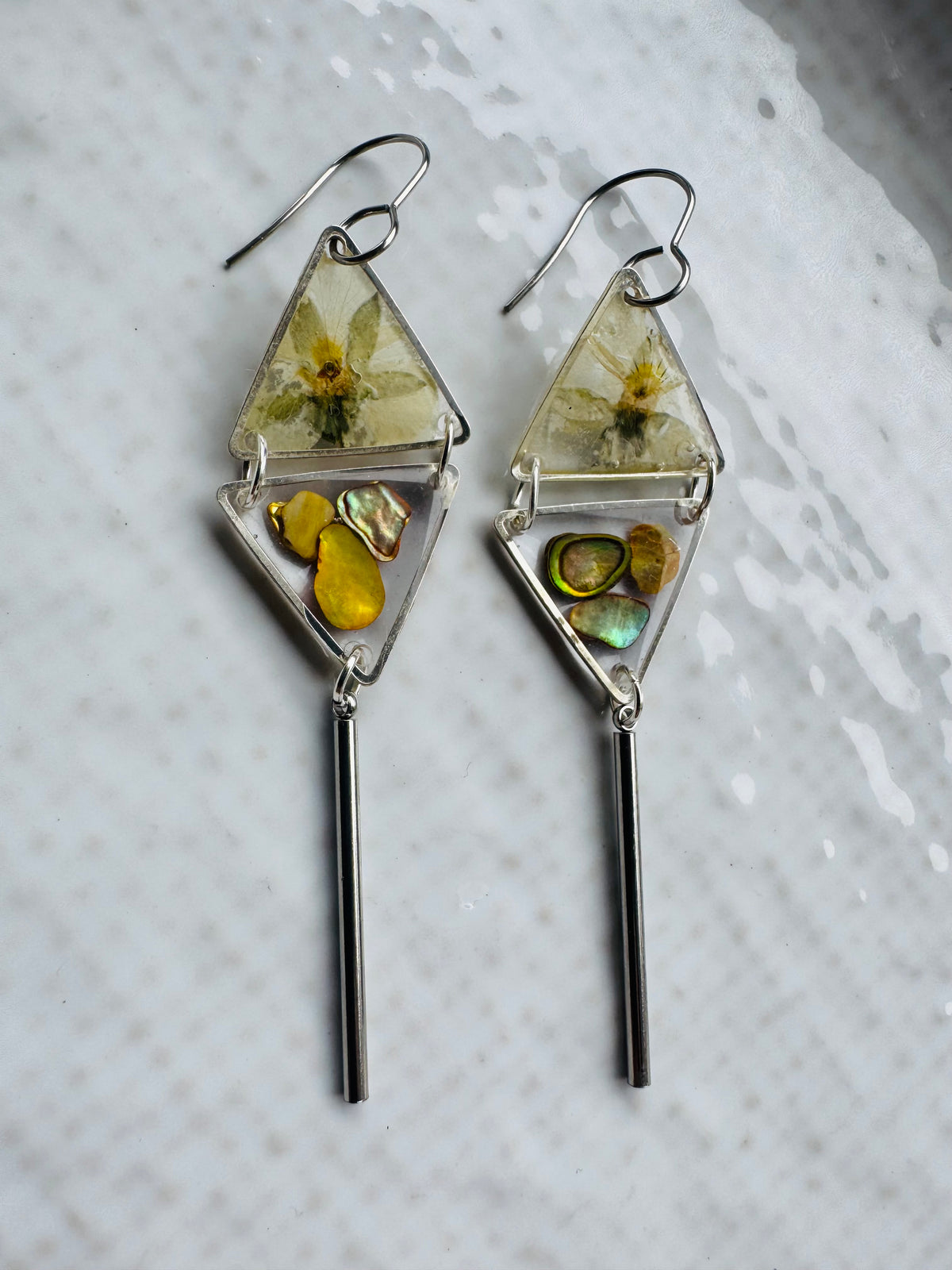 Double triangle cowrie shell and pressed flower resin earrings