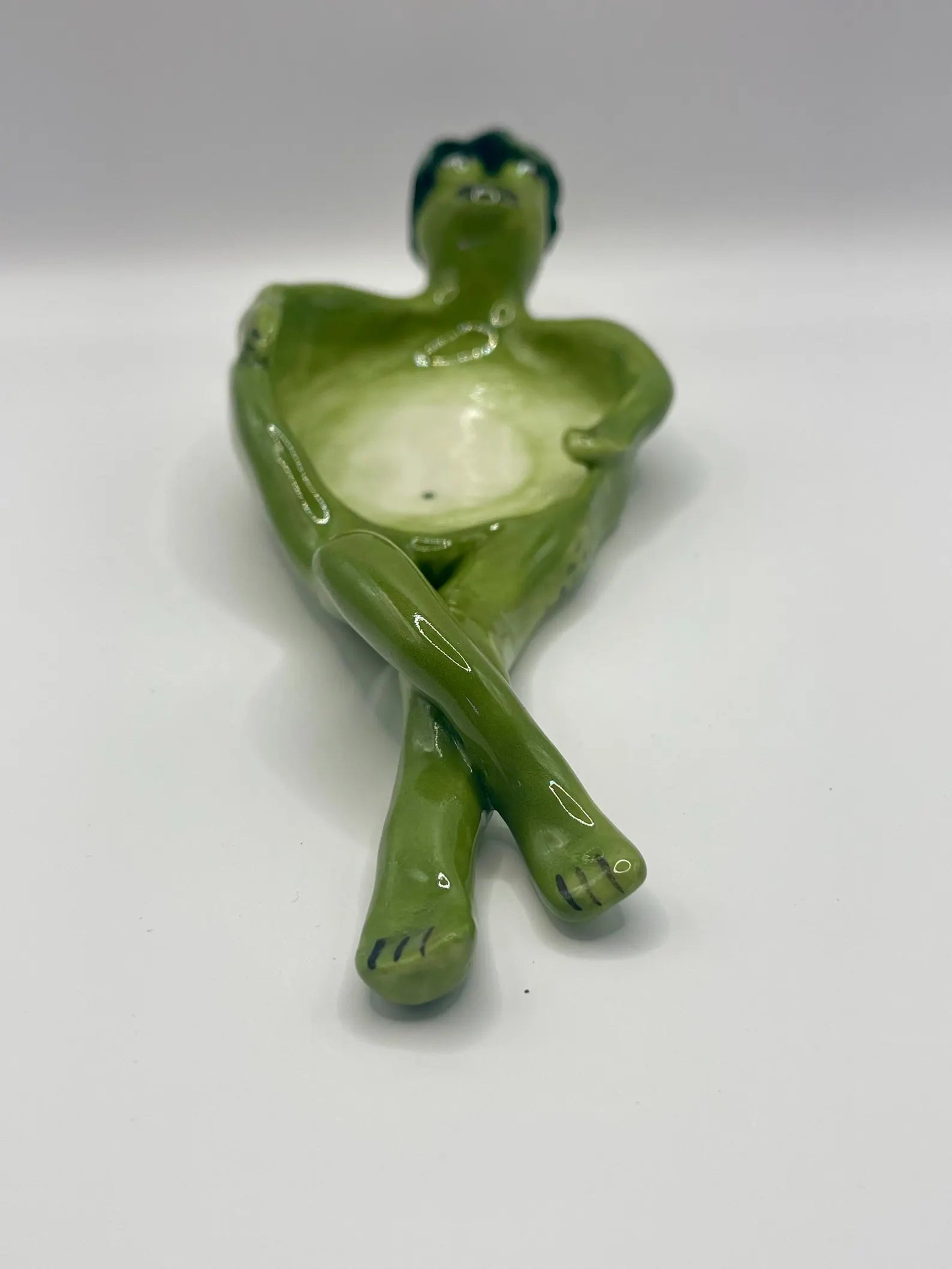 Pordelain Frog ornament, small dish