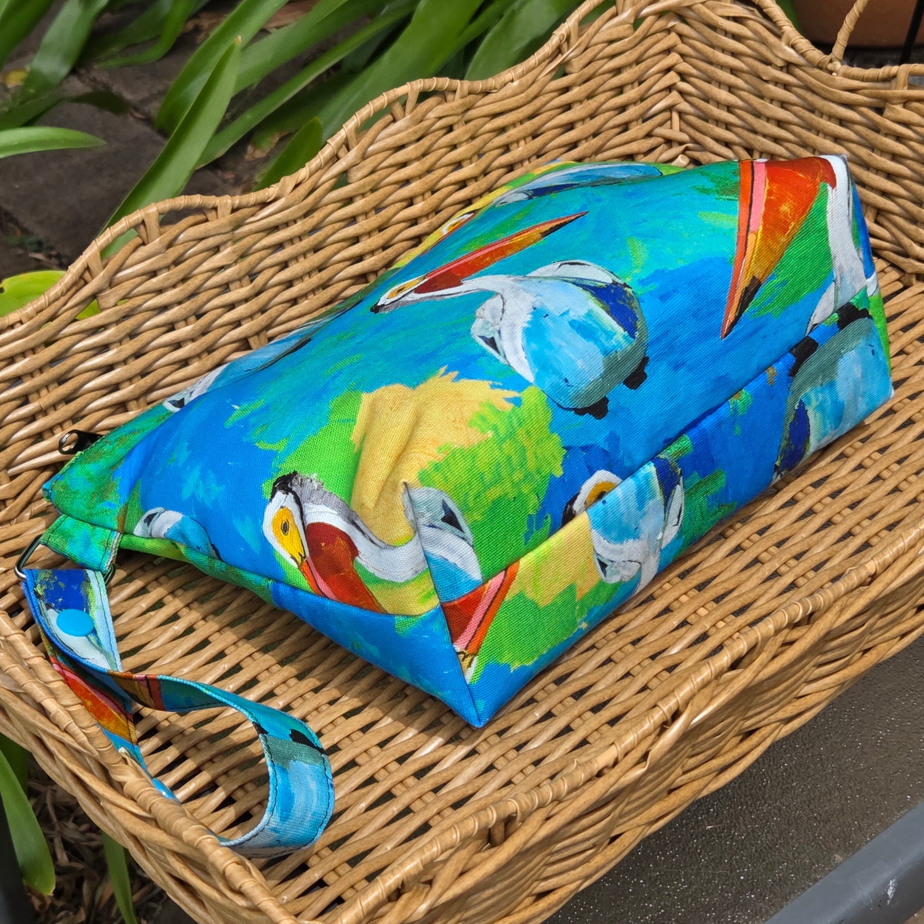 Jumbo Pouch in Bright Pelican Fabric