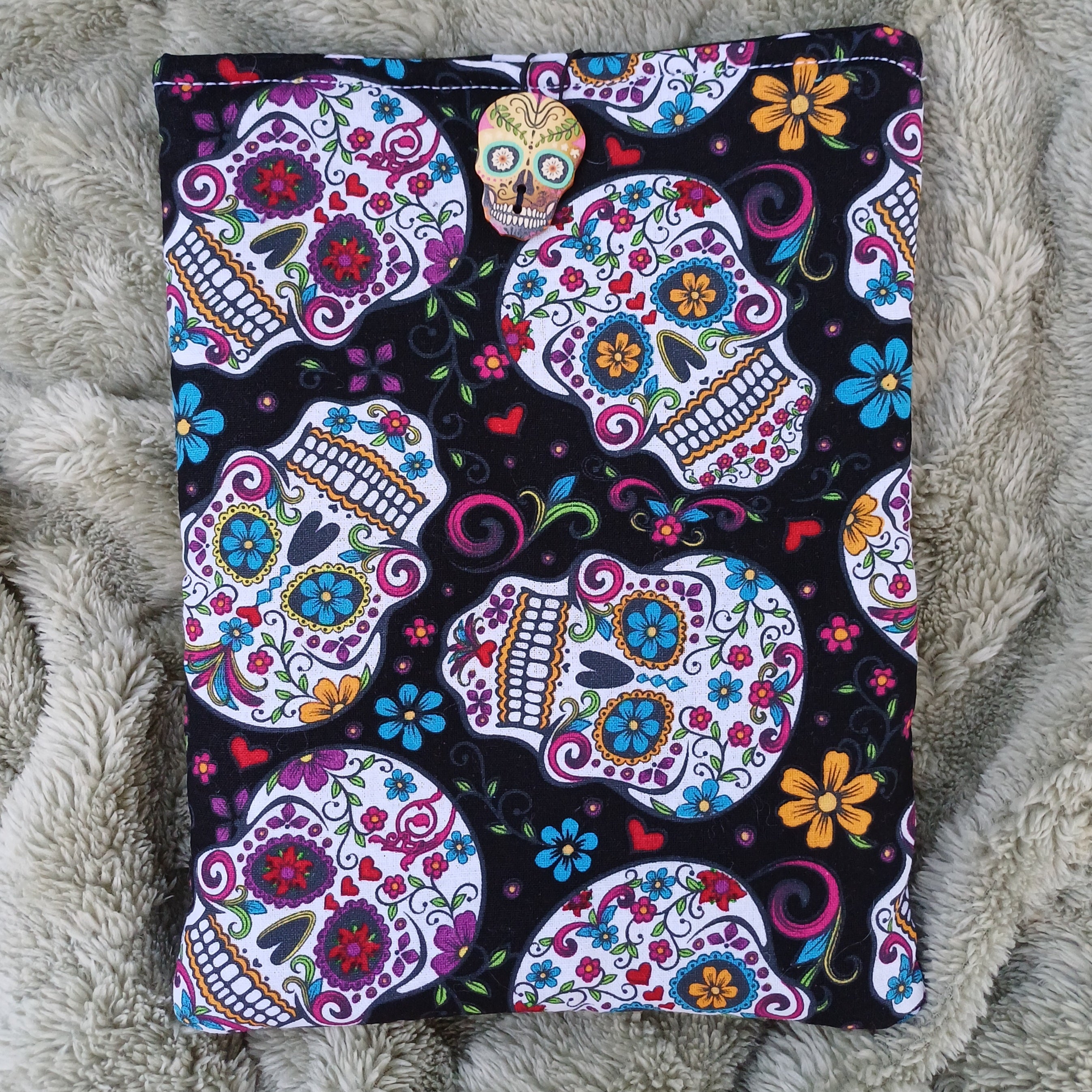 Skull Design Book Sleeve for Small Paperback & A5 Notebooks
