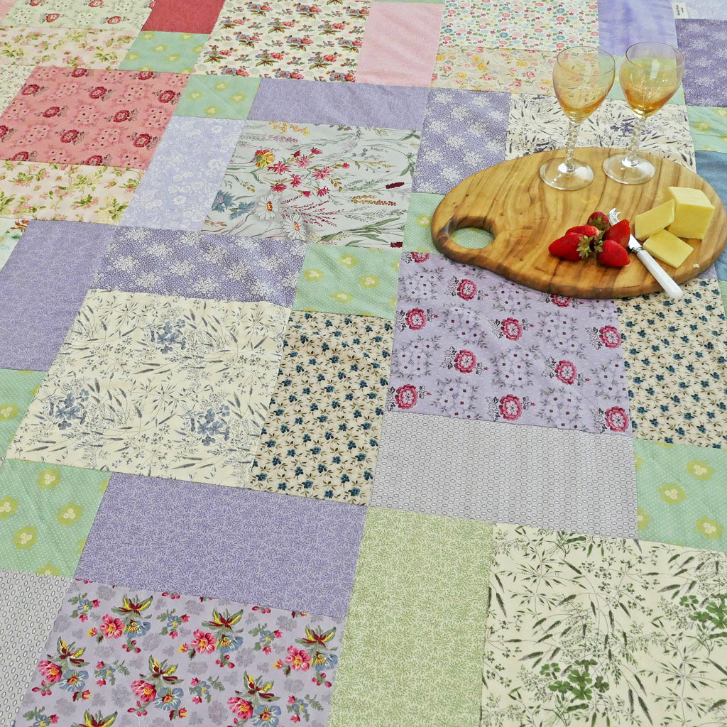 Chenille backed, machine pieced, handmade QS quilt. Free shipping