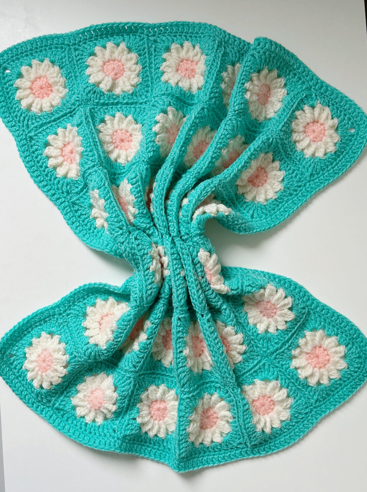 Handmade Crochet Daisy Baby Blanket – Turquoise, Pink & White Floral Granny Square Blanket