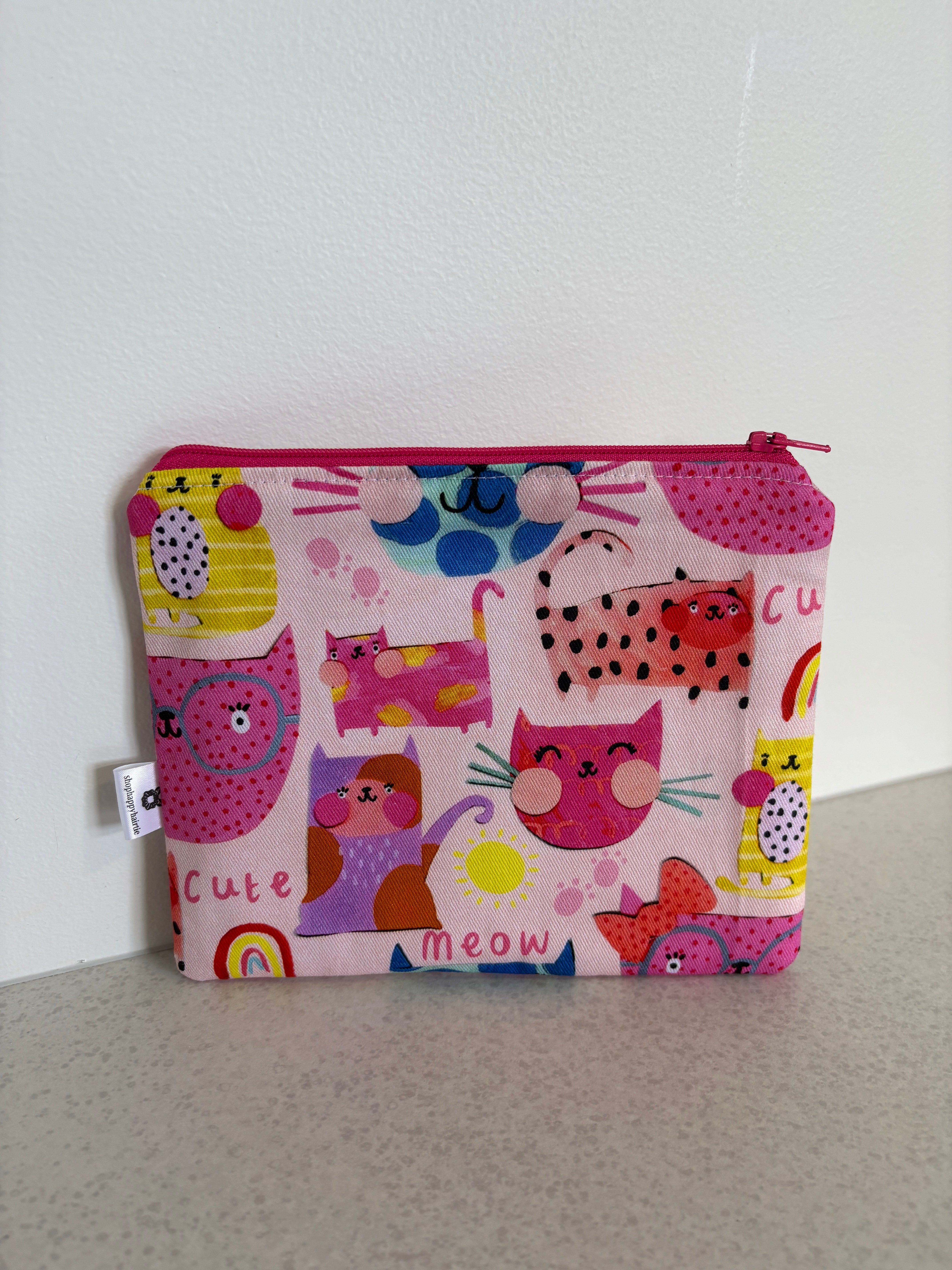 Handy zipper pouches