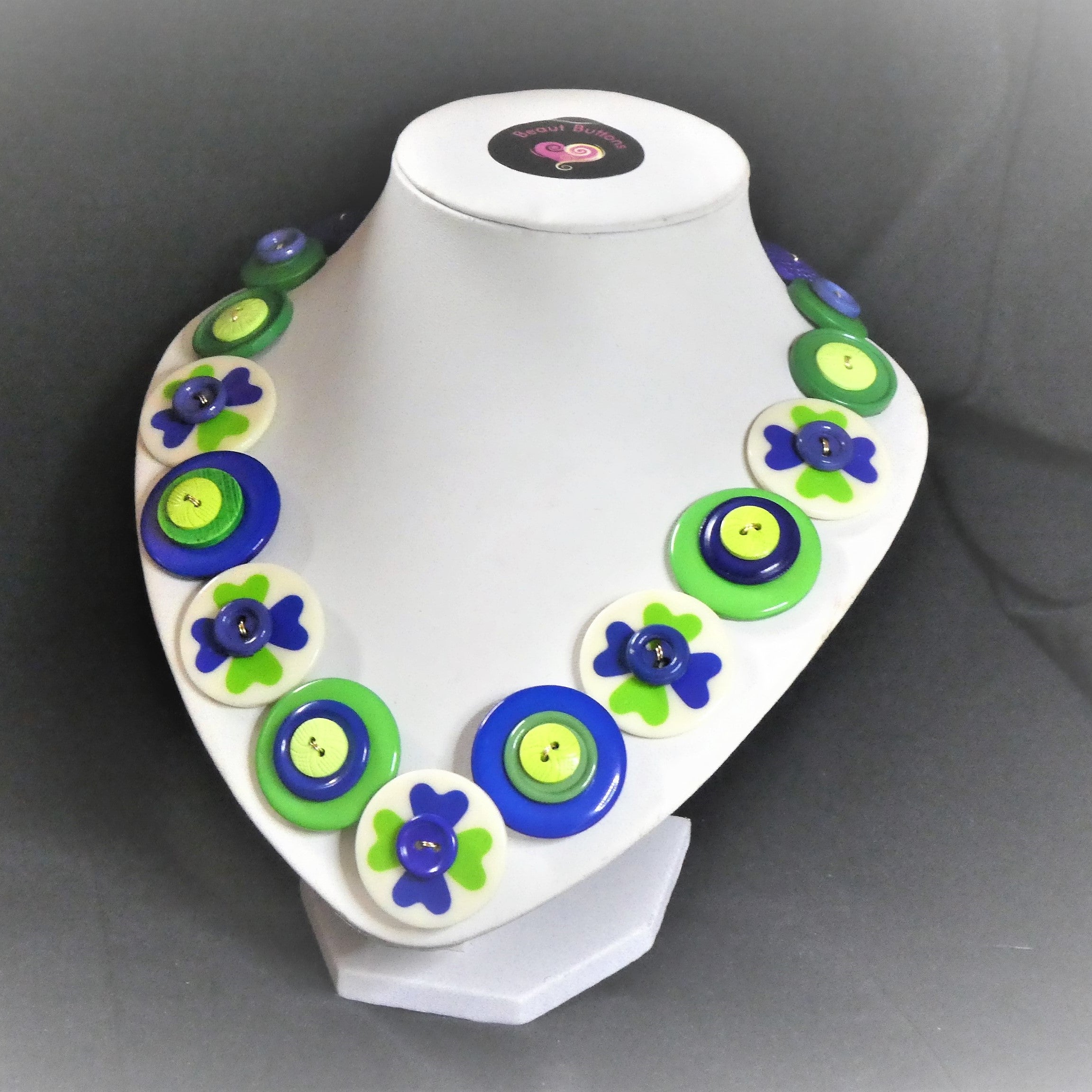 Button necklace - Four Leaf Clover