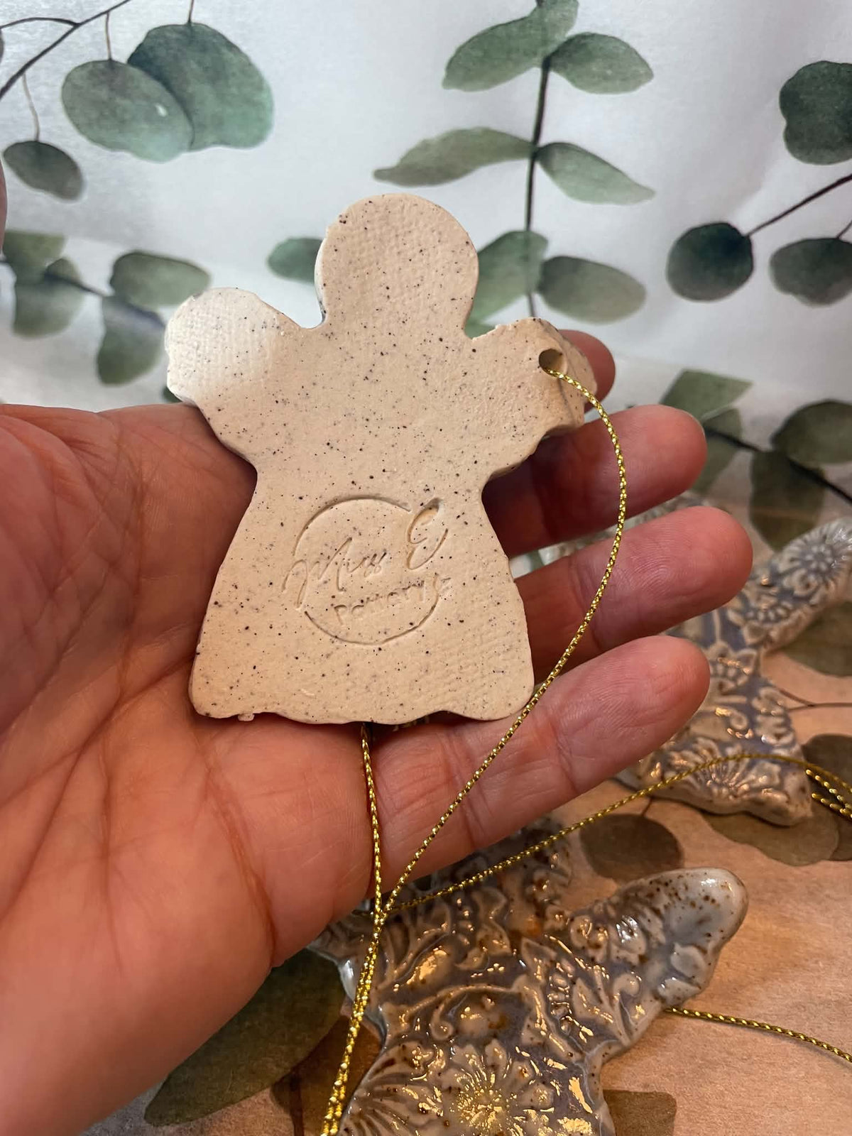 Christmas hug angels