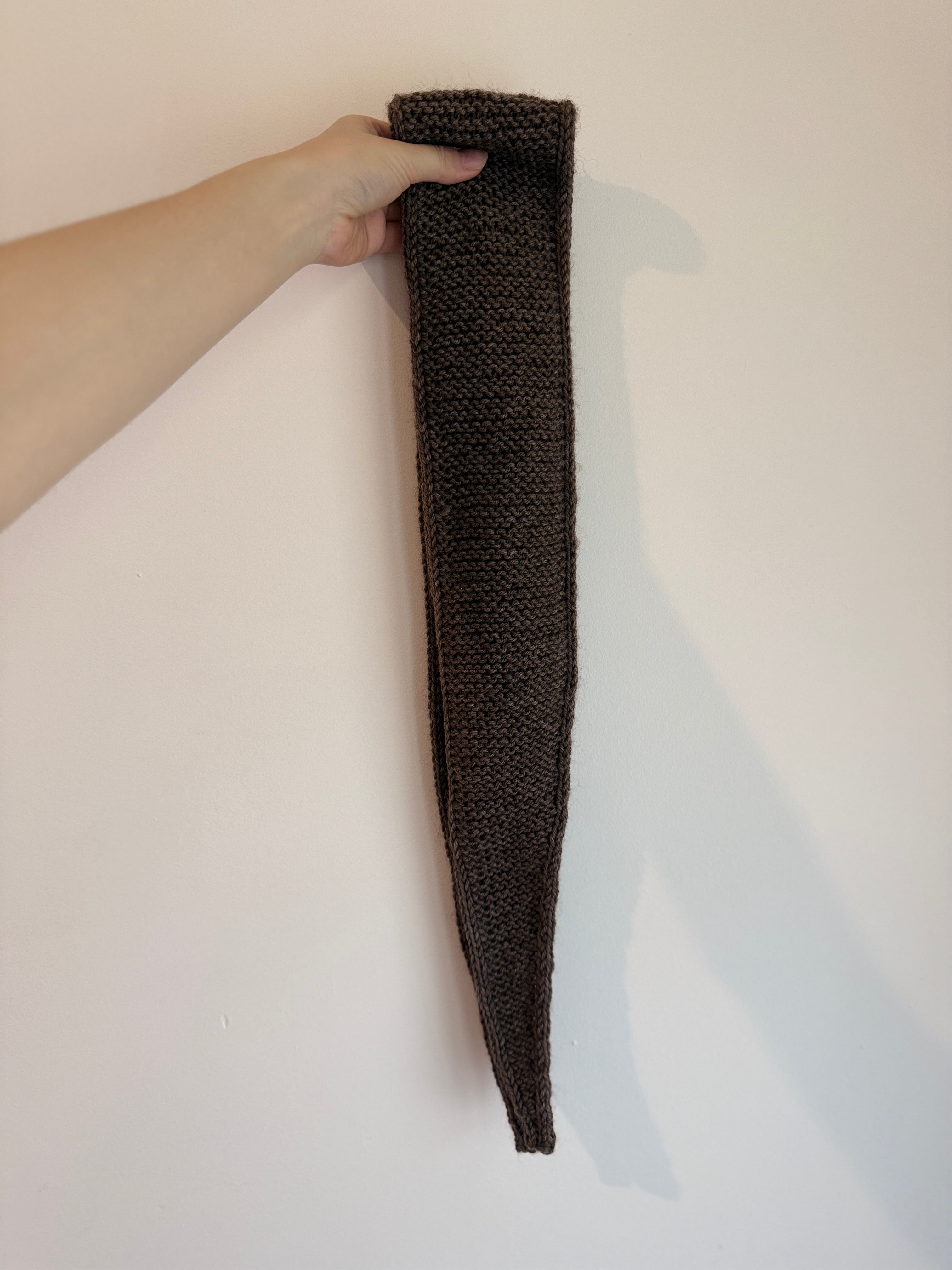 Knitted sophie scarf in Brown