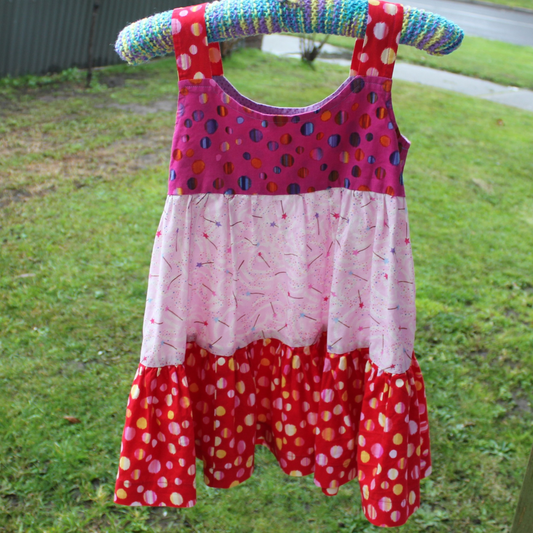 Girls Dress, Size 6, Multicoloured Spots/Fairy Wands.