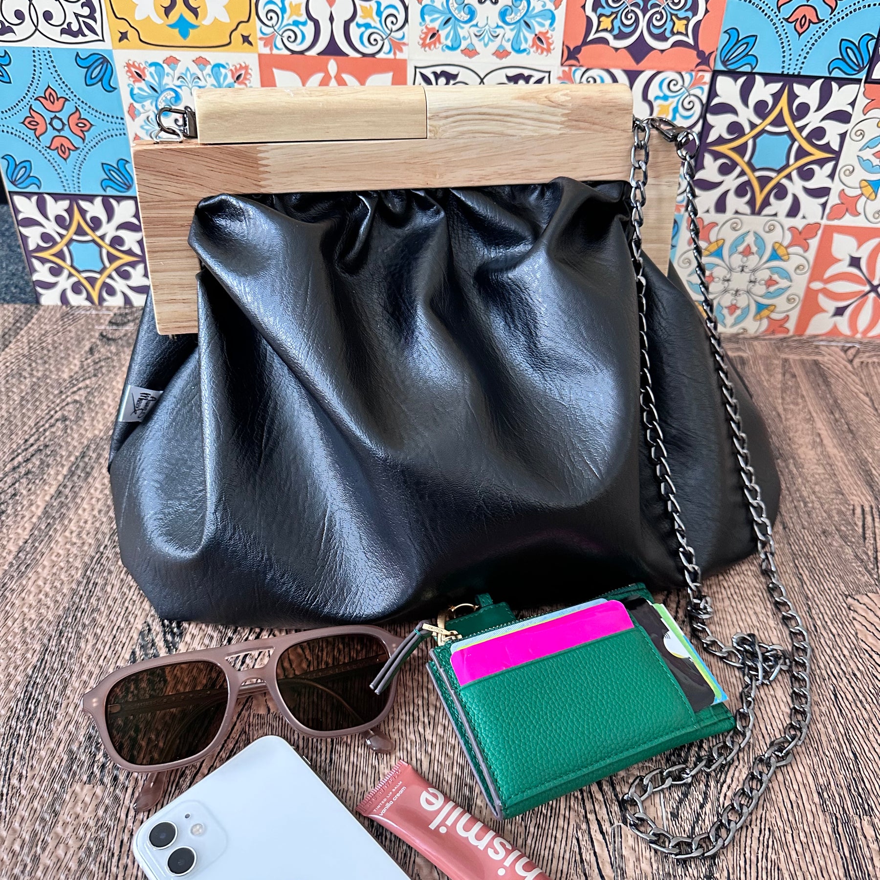 Classy Clutch