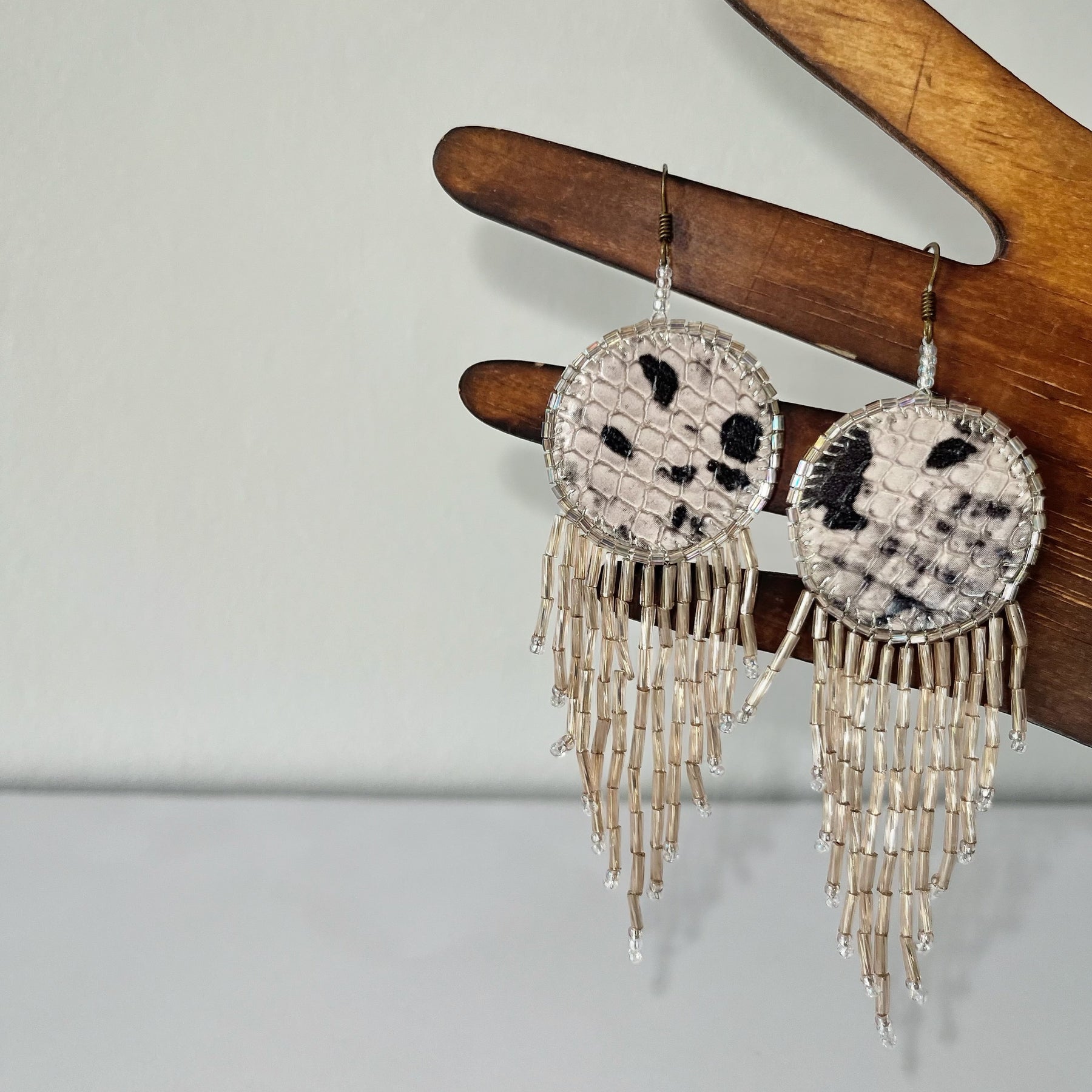 🐆 ANIMAL PRINT exclusive | dangle earrings | beaded leather handmade