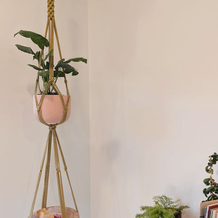 Macrame Plant Hanger - KIRALYNO with Sugargum Décor Shelf