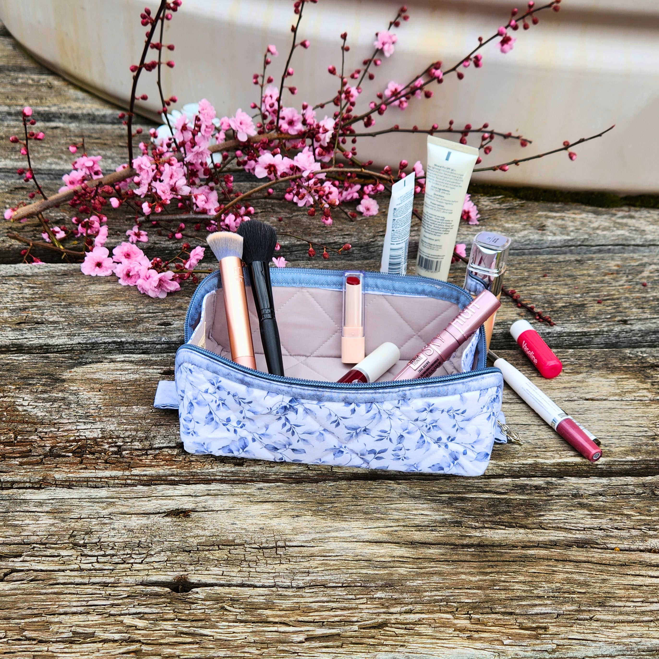 Open Tray Zippered Pouch