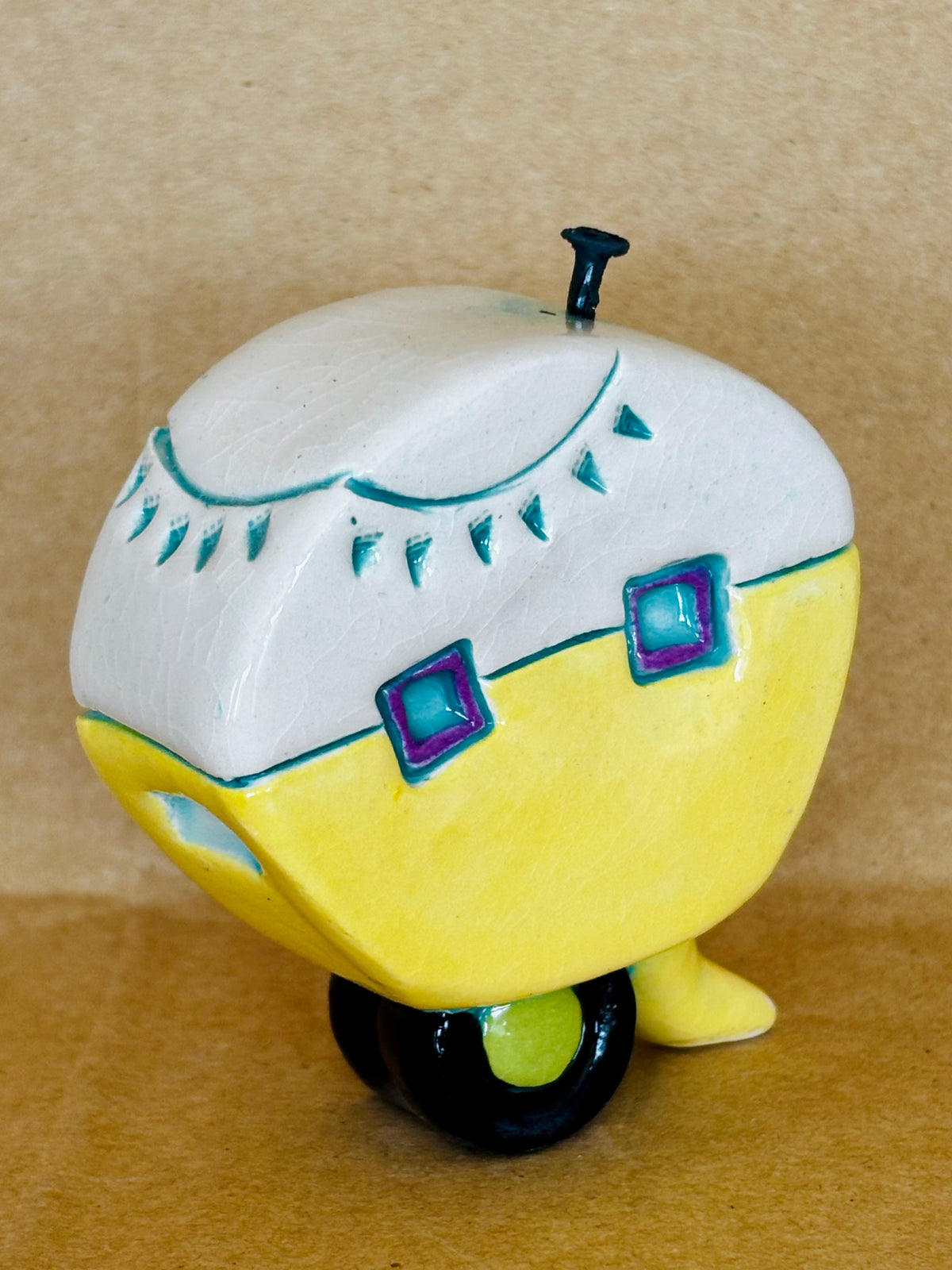 Small Retro Collectable Ceramic Caravan 4