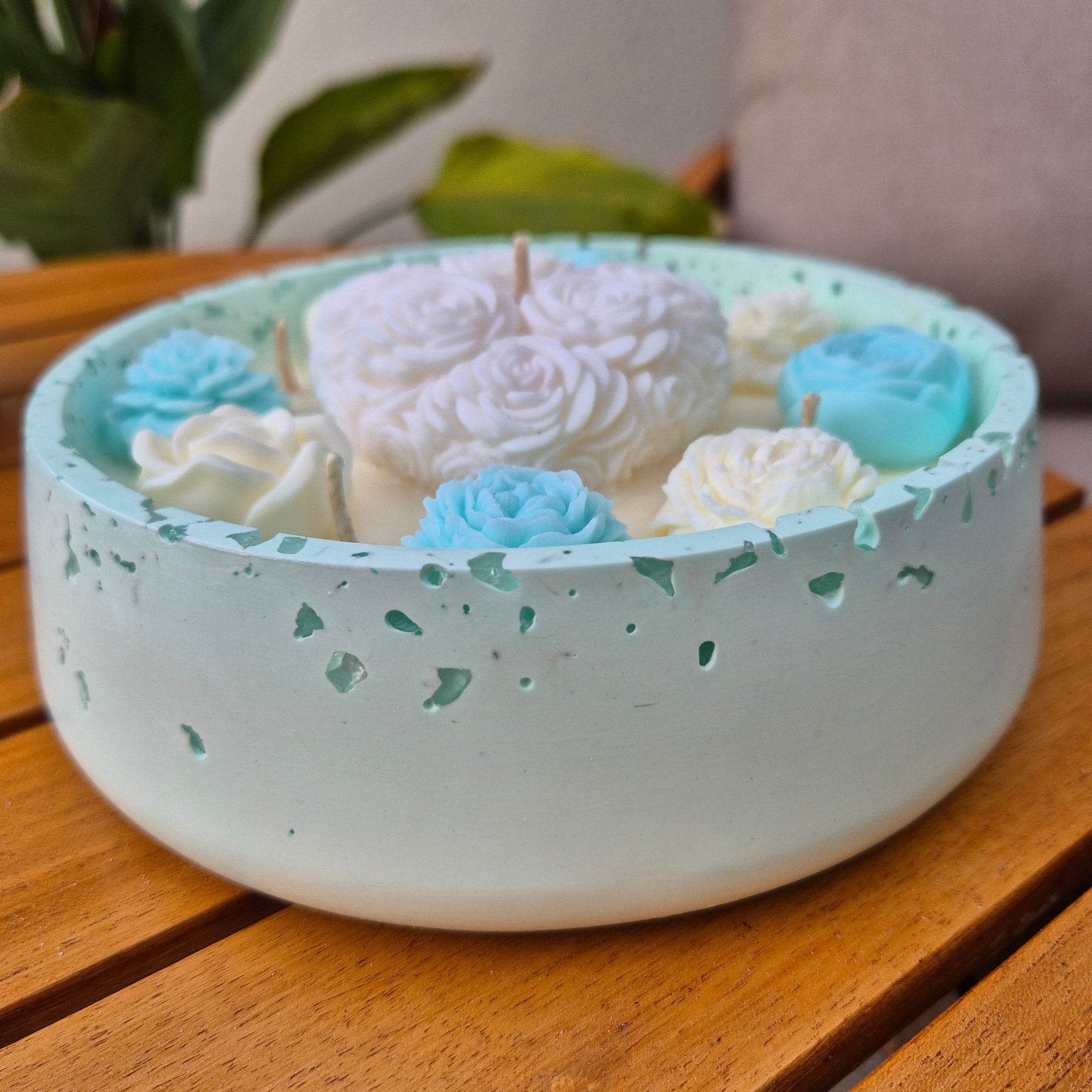 Large soy wax concrete bowl candle with white floral heart and roses