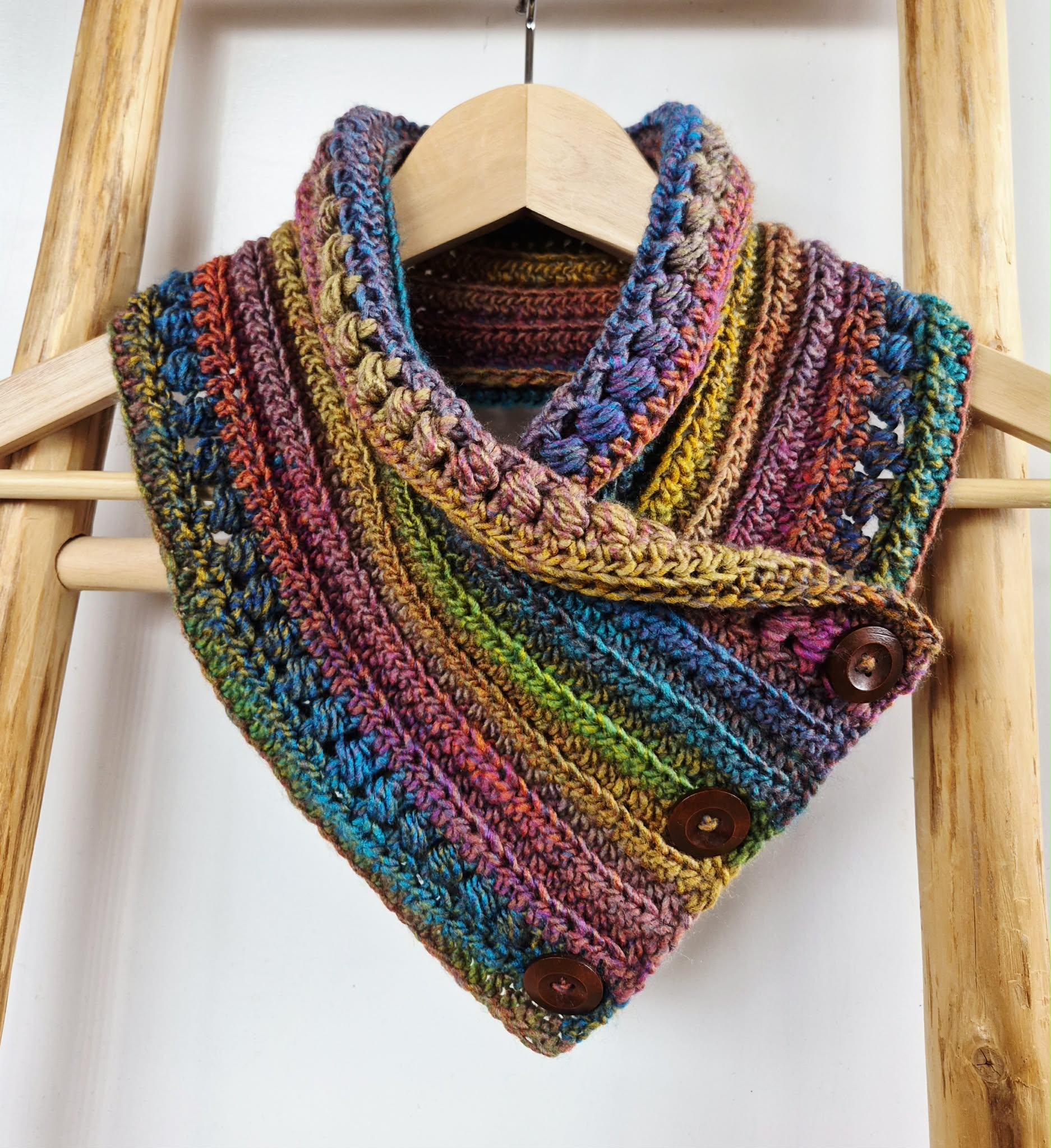 Ladies Neck warmer | Cowl | Scarf | Jewel Toned | Adult | Vintage | Crochet | Buttoned