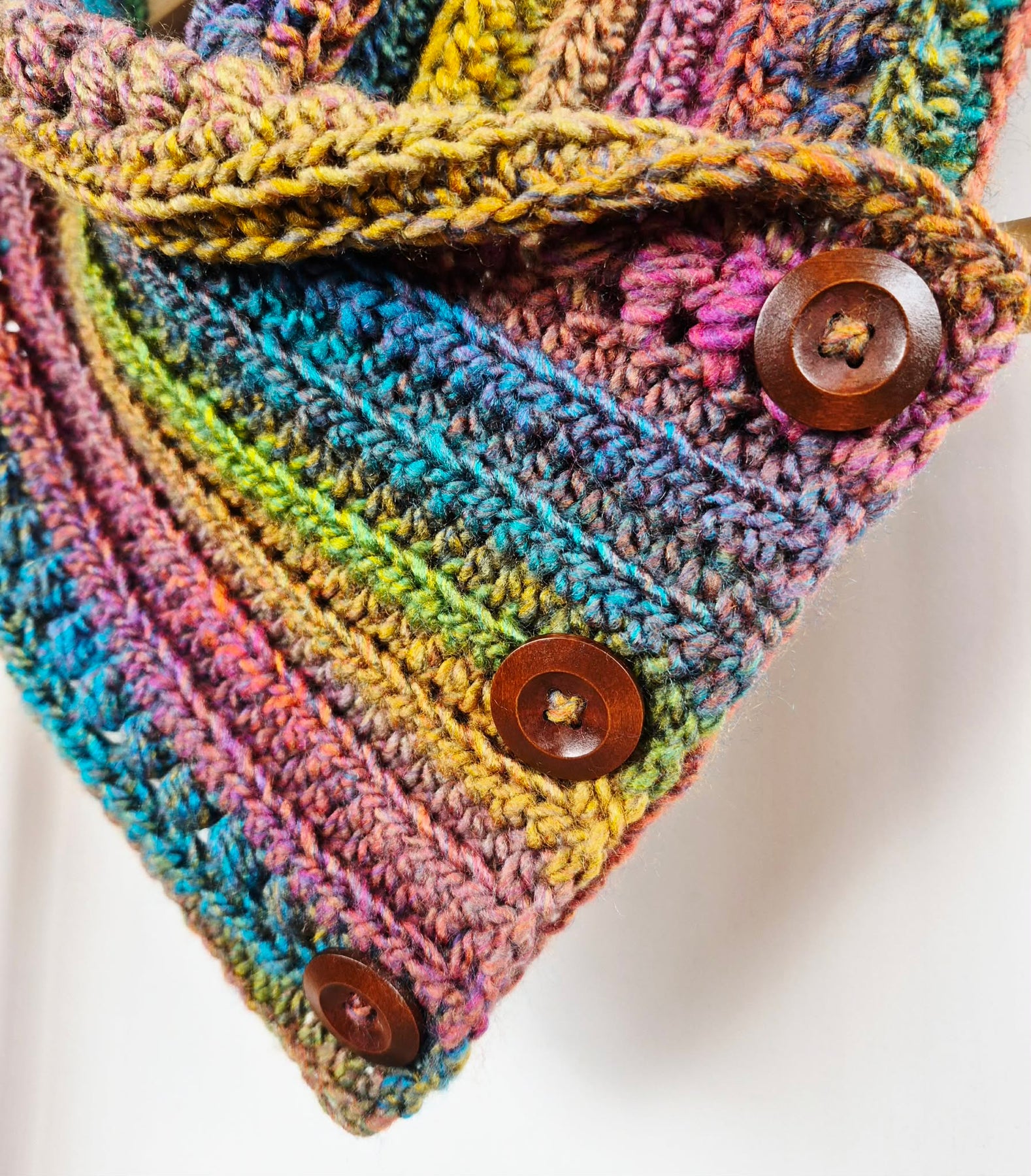 Ladies Neck warmer | Cowl | Scarf | Jewel Toned | Adult | Vintage | Crochet | Buttoned