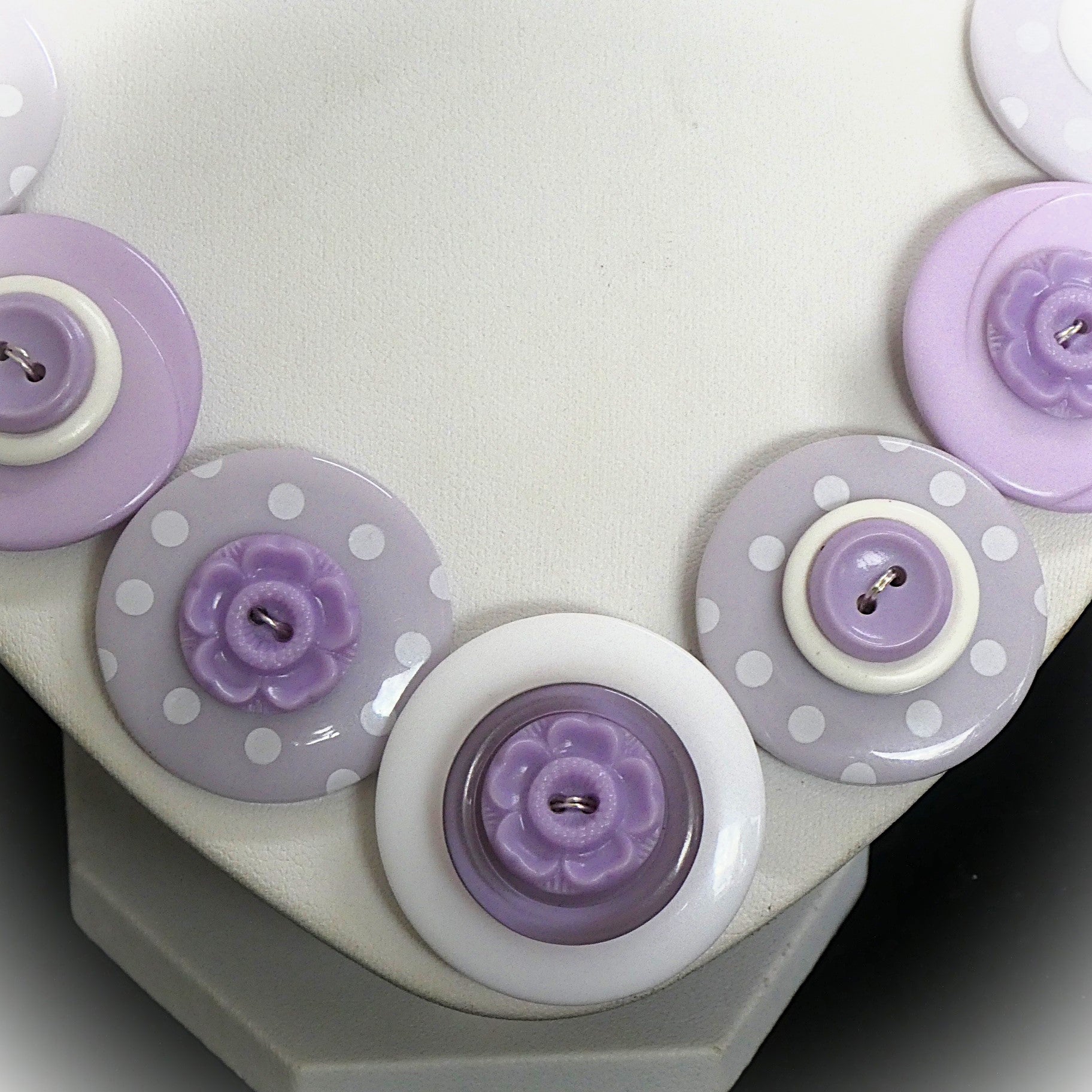 Button necklace - Sweet Lavender
