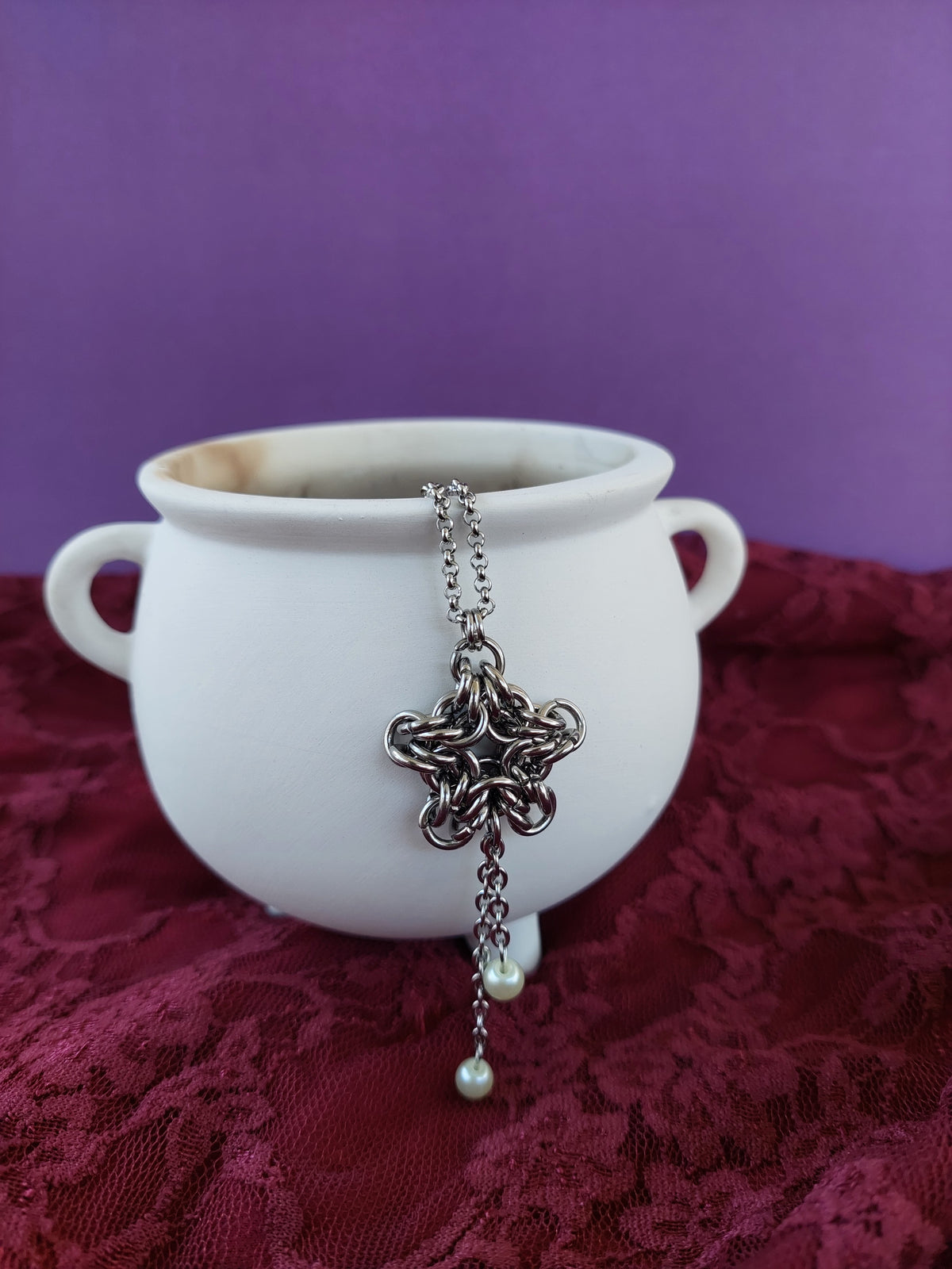 Chainmaille star pendant necklace