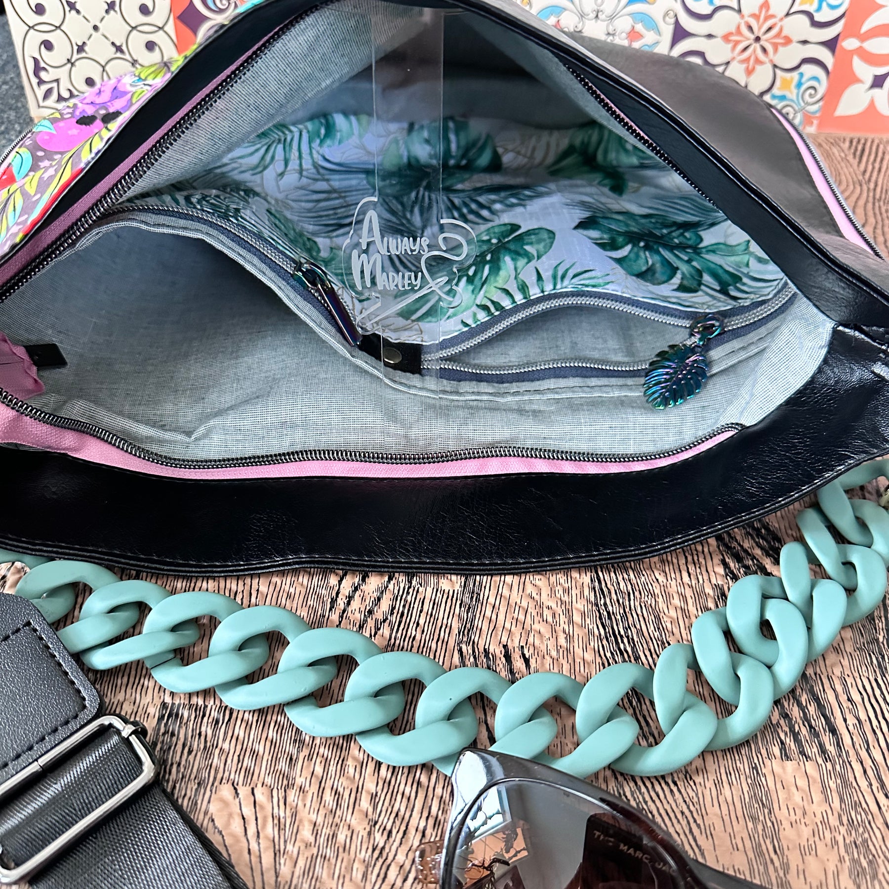 Expandable Shoulder Bag