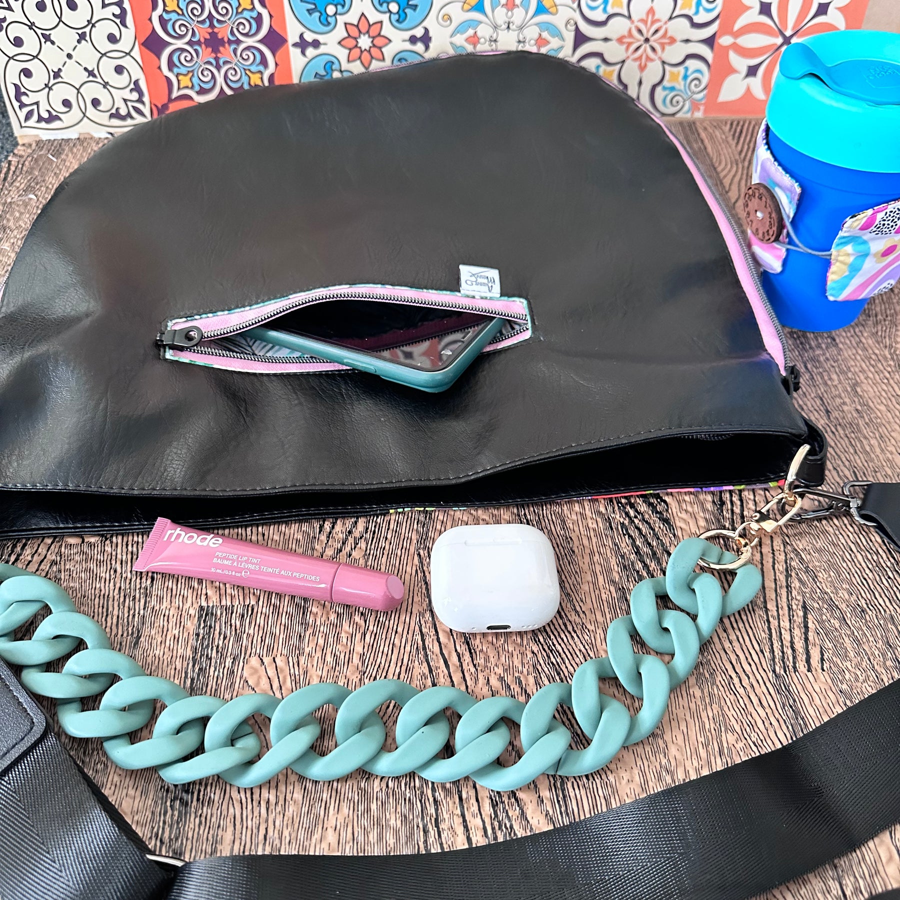 Expandable Shoulder Bag
