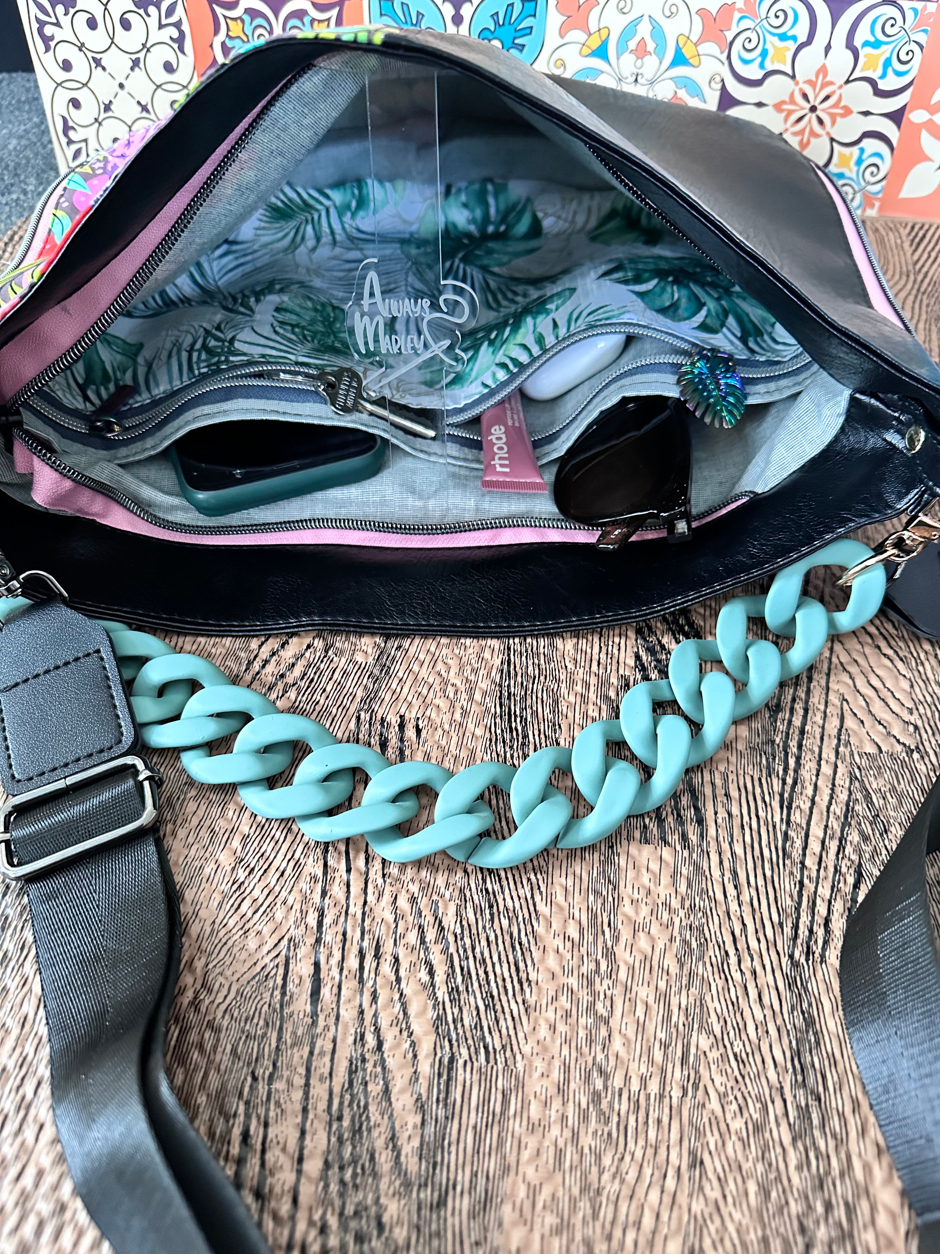 Expandable Shoulder Bag