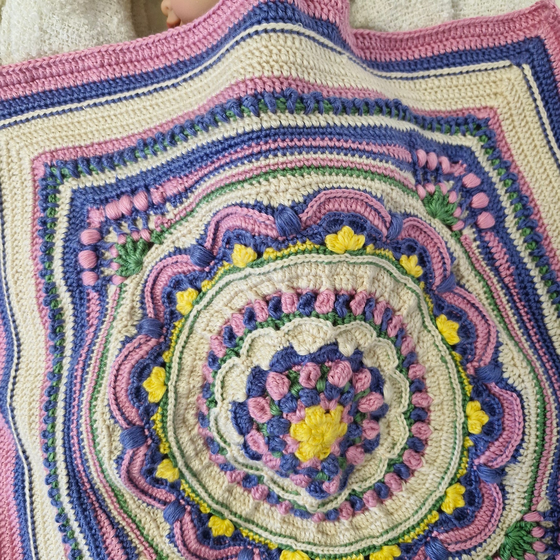 Sweet Caroline Vintage style Crochet Baby Blanket Pram size