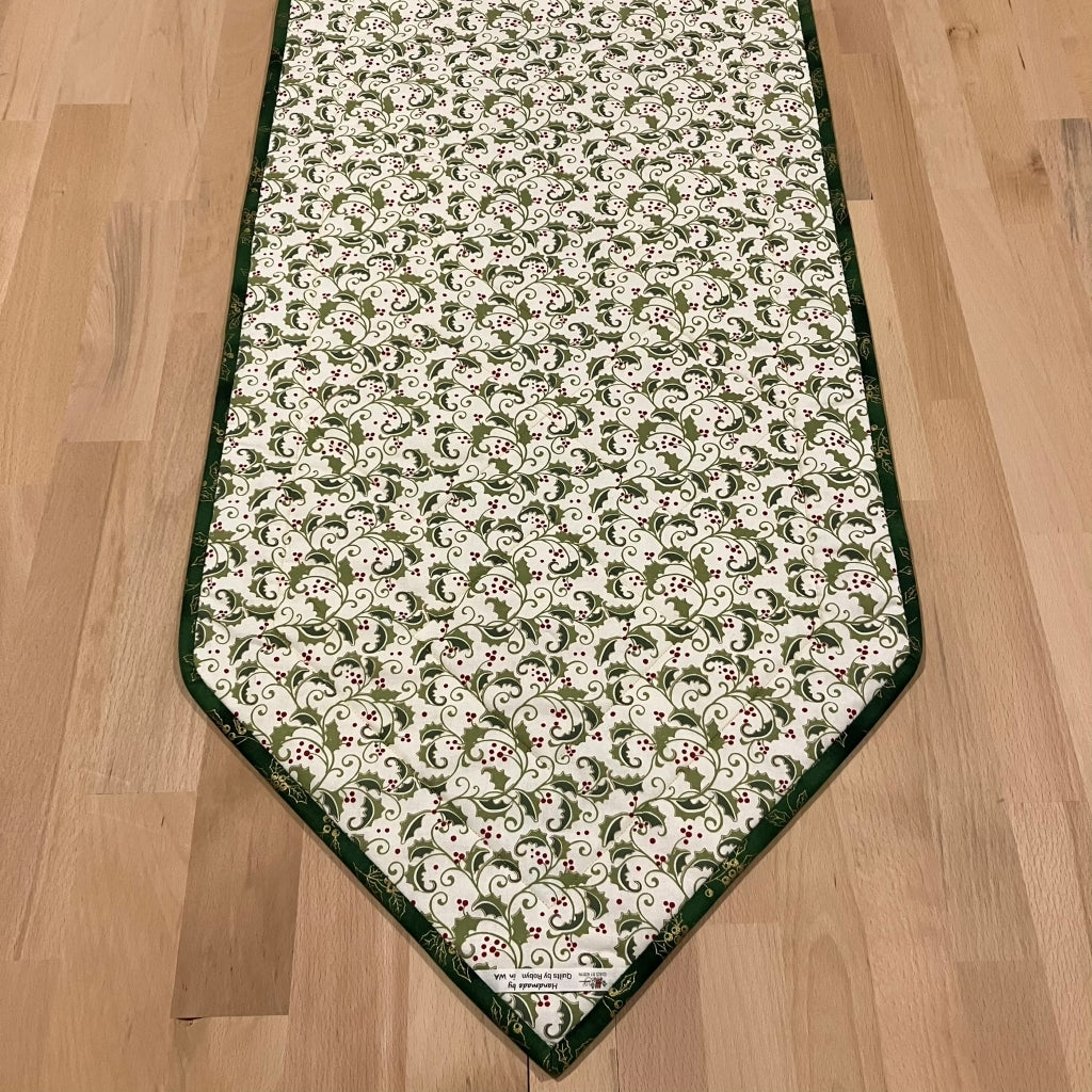 Christmas table runner handmade quilted Australia