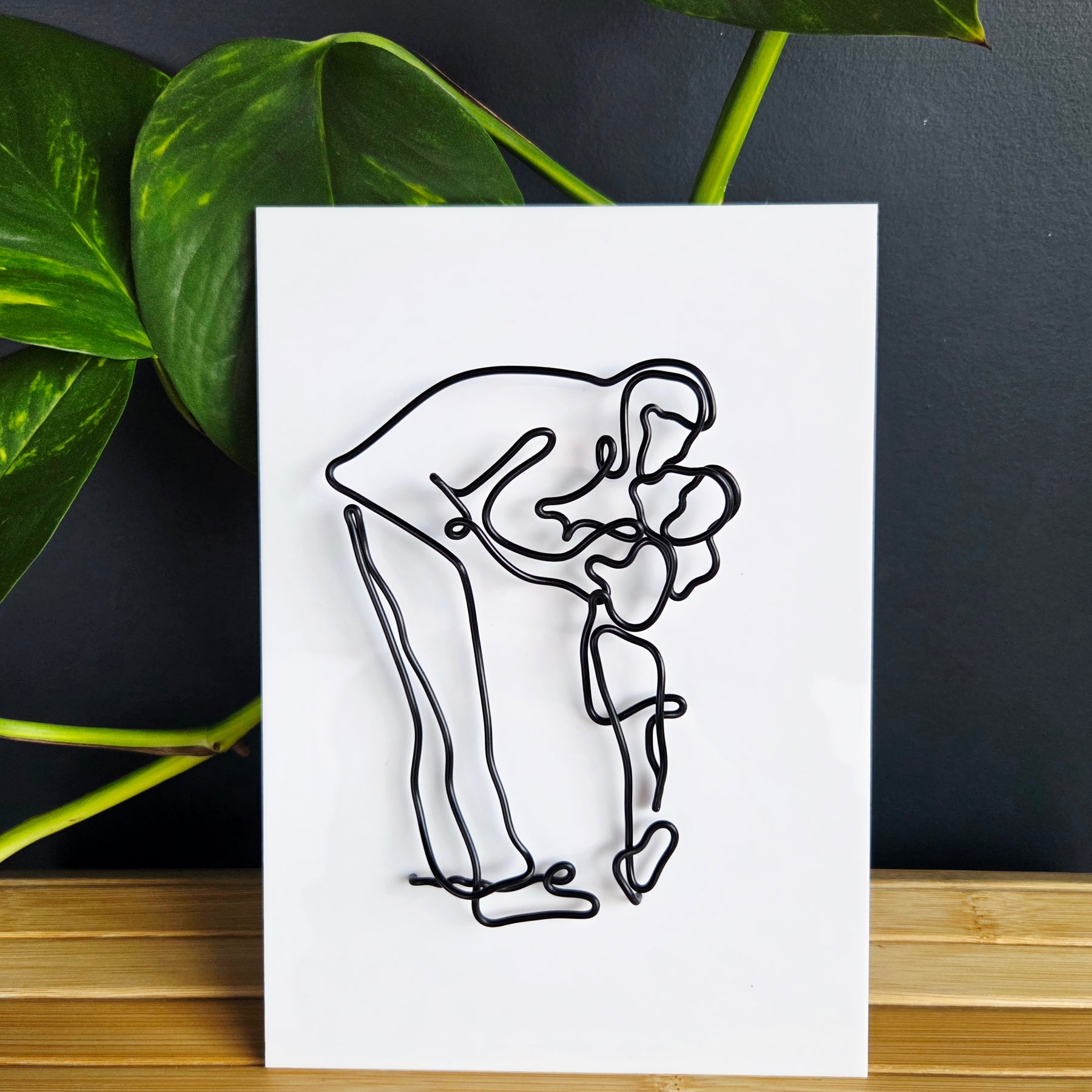 Wire Art Embrace Plaque | Parent and Child Line Art | Custom Colour Wire Sculpture | Family Wall Art | New Baby Gift | Acrylic Plaque