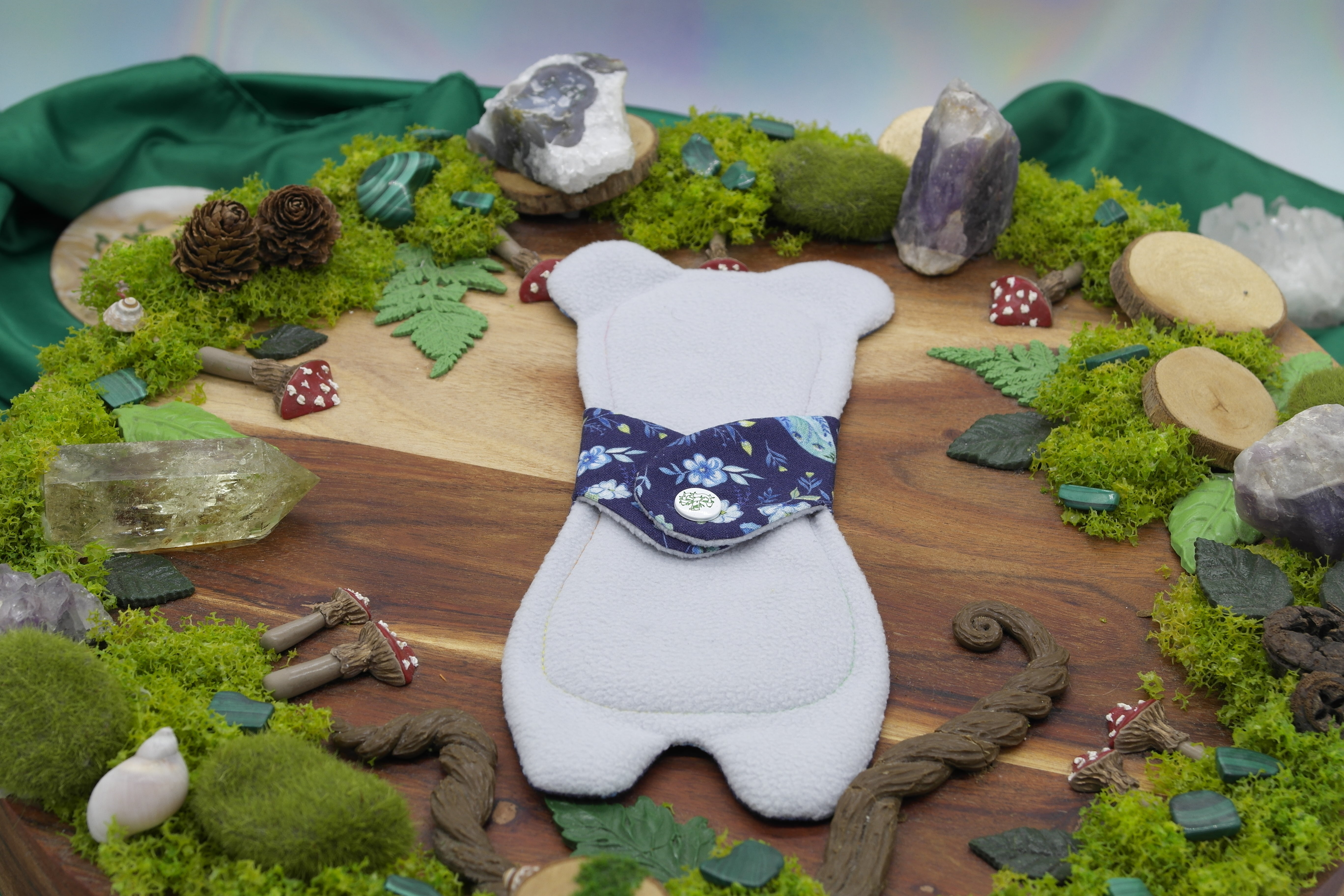 Eco-friendly reusable 8" moderate cloth pad - honey bear