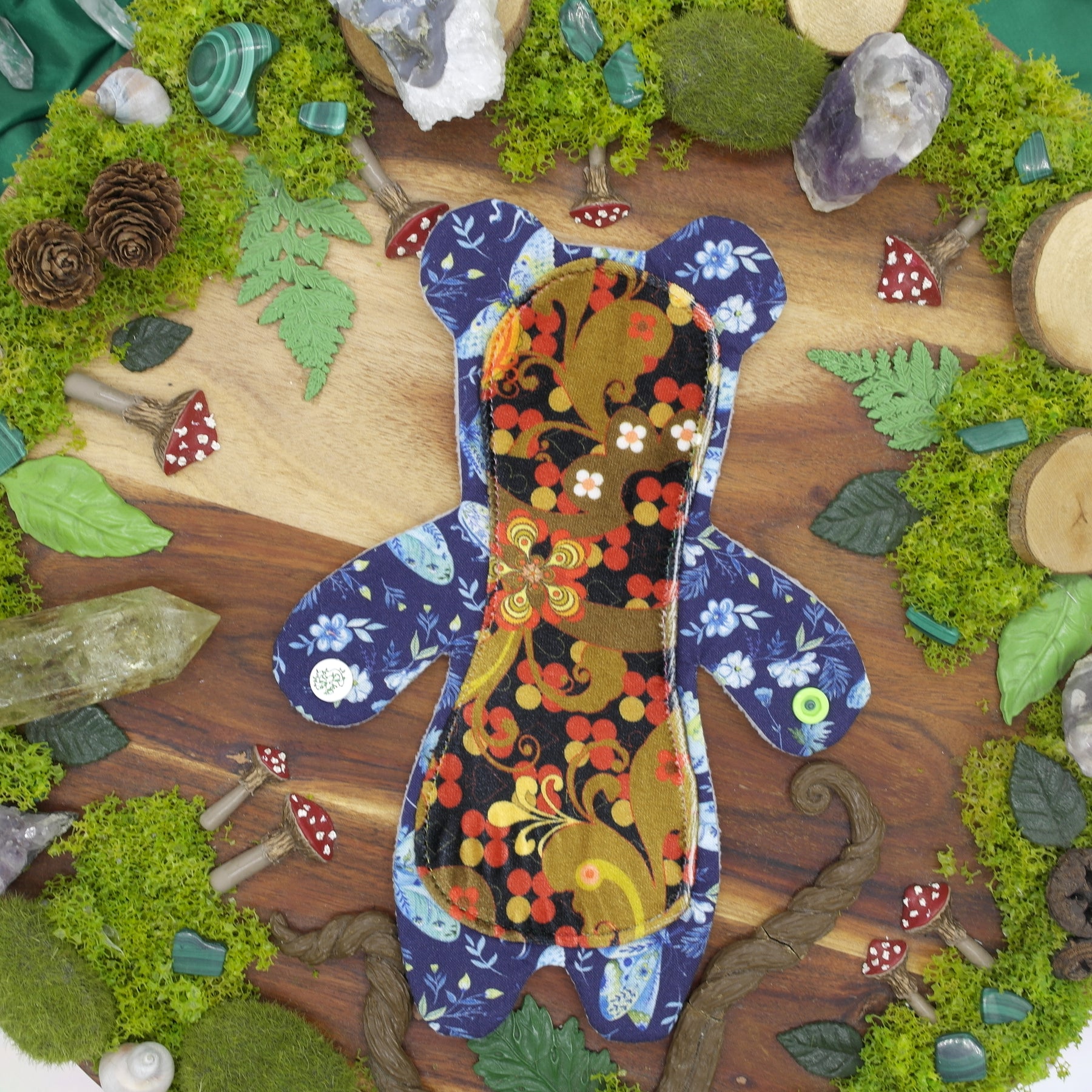 Eco-friendly reusable 8" moderate cloth pad - honey bear