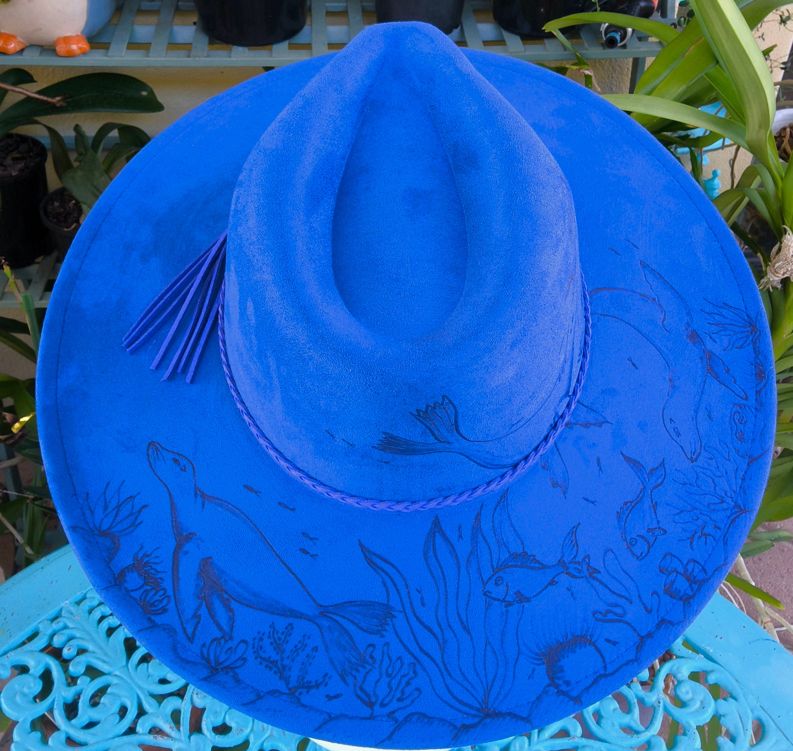 Hand burnt fedora hat : the playful sea lions