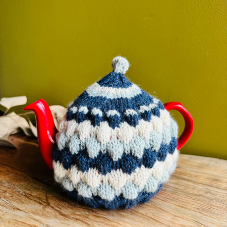 Teapot Cosy -Blues/white - Alpaca/Merino -  4-6 cup
