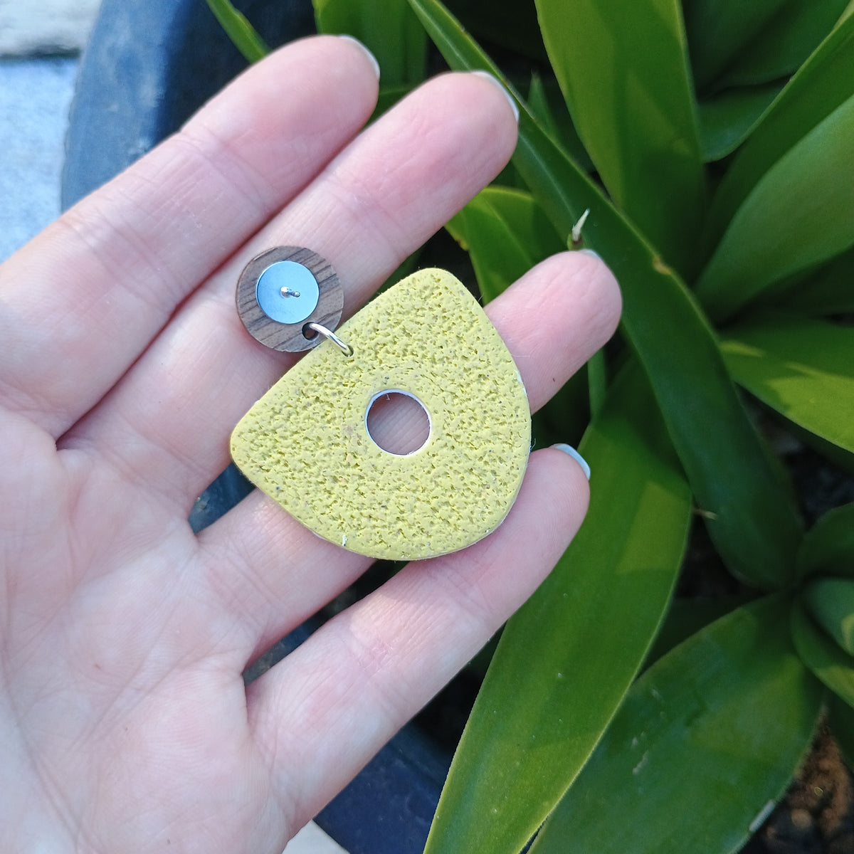 Marble floral earrings with natural wood stud