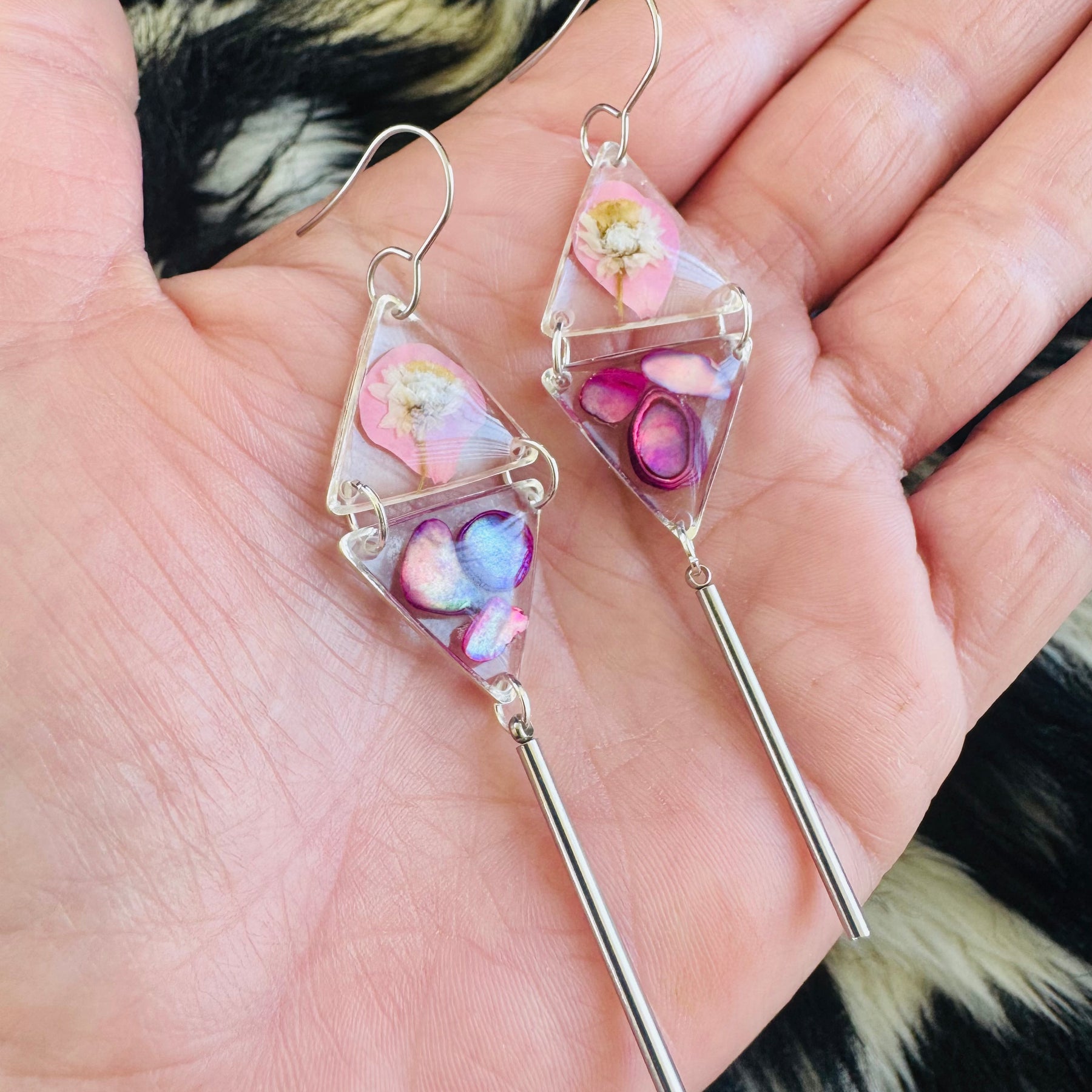 Double triangle cowrie shell and pressed flower resin earrings