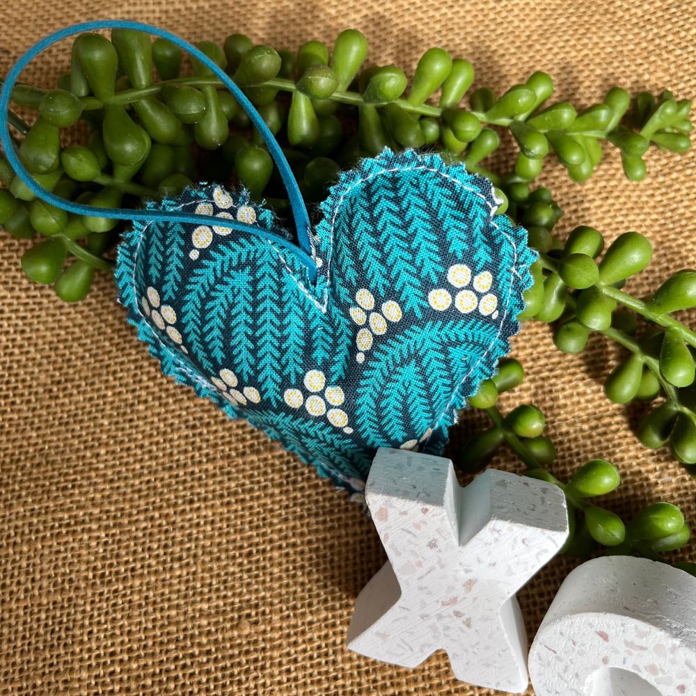 Collection of 5 Handmade hearts | organic fabric | rustic  look