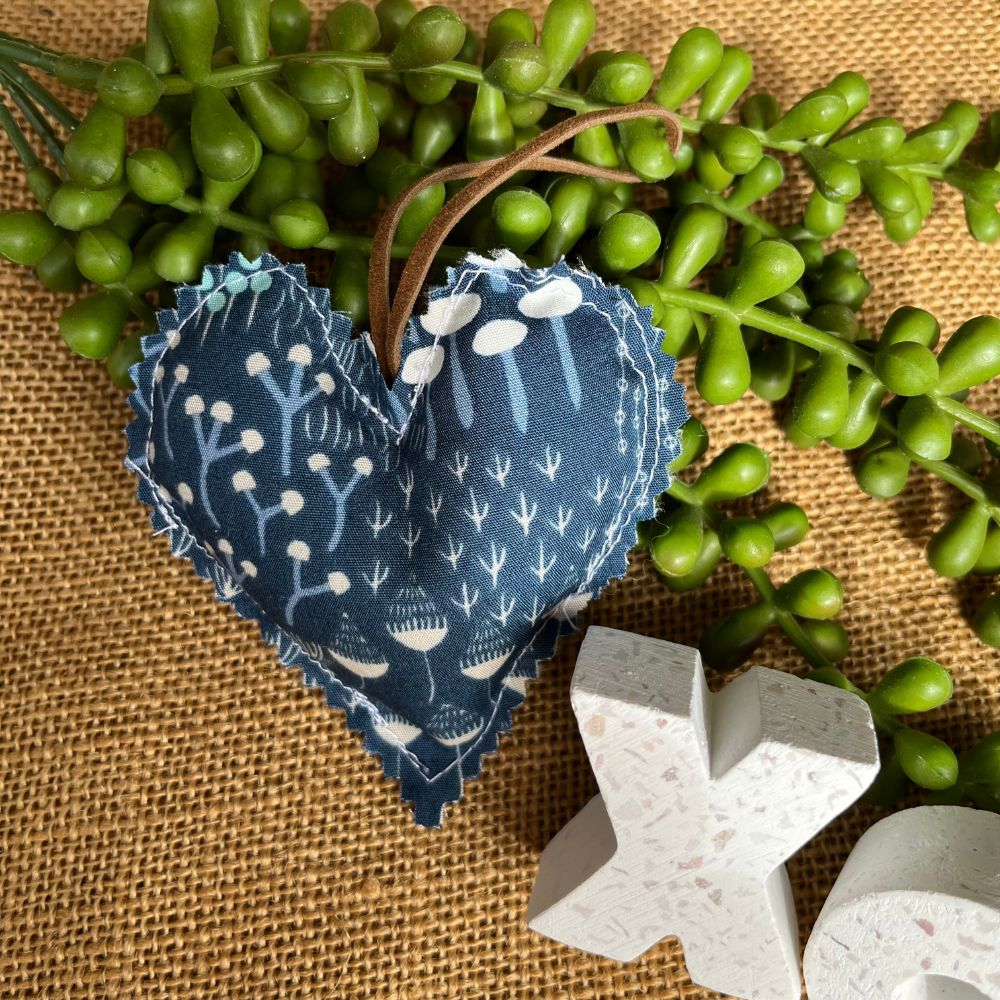 Collection of 5 Handmade hearts | organic fabric | rustic  look
