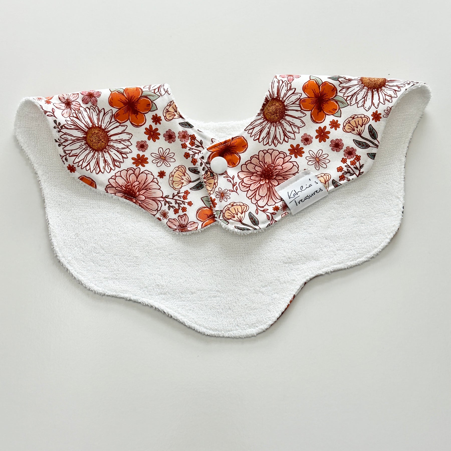 Autumn floral scalloped bib