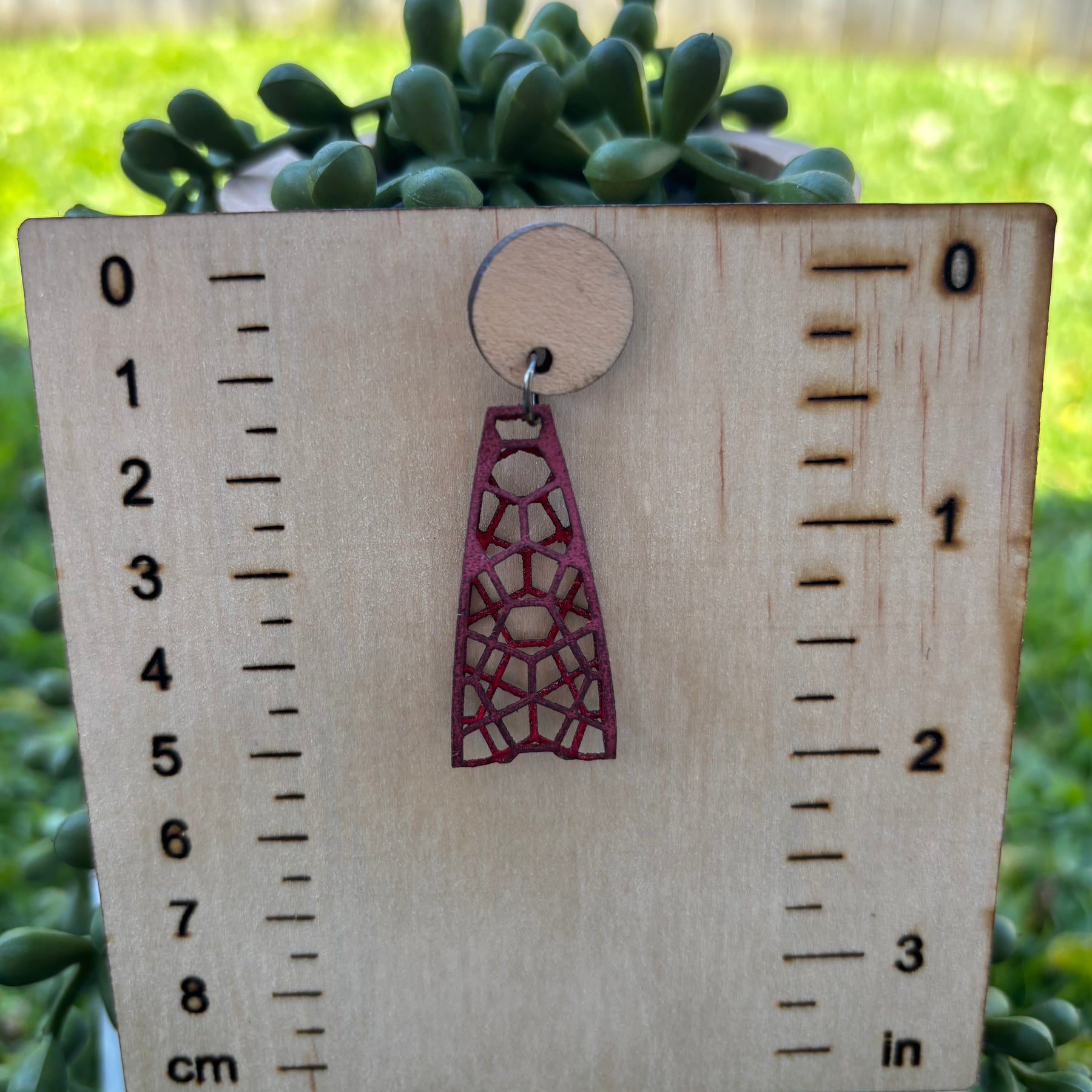Delicate dangles
