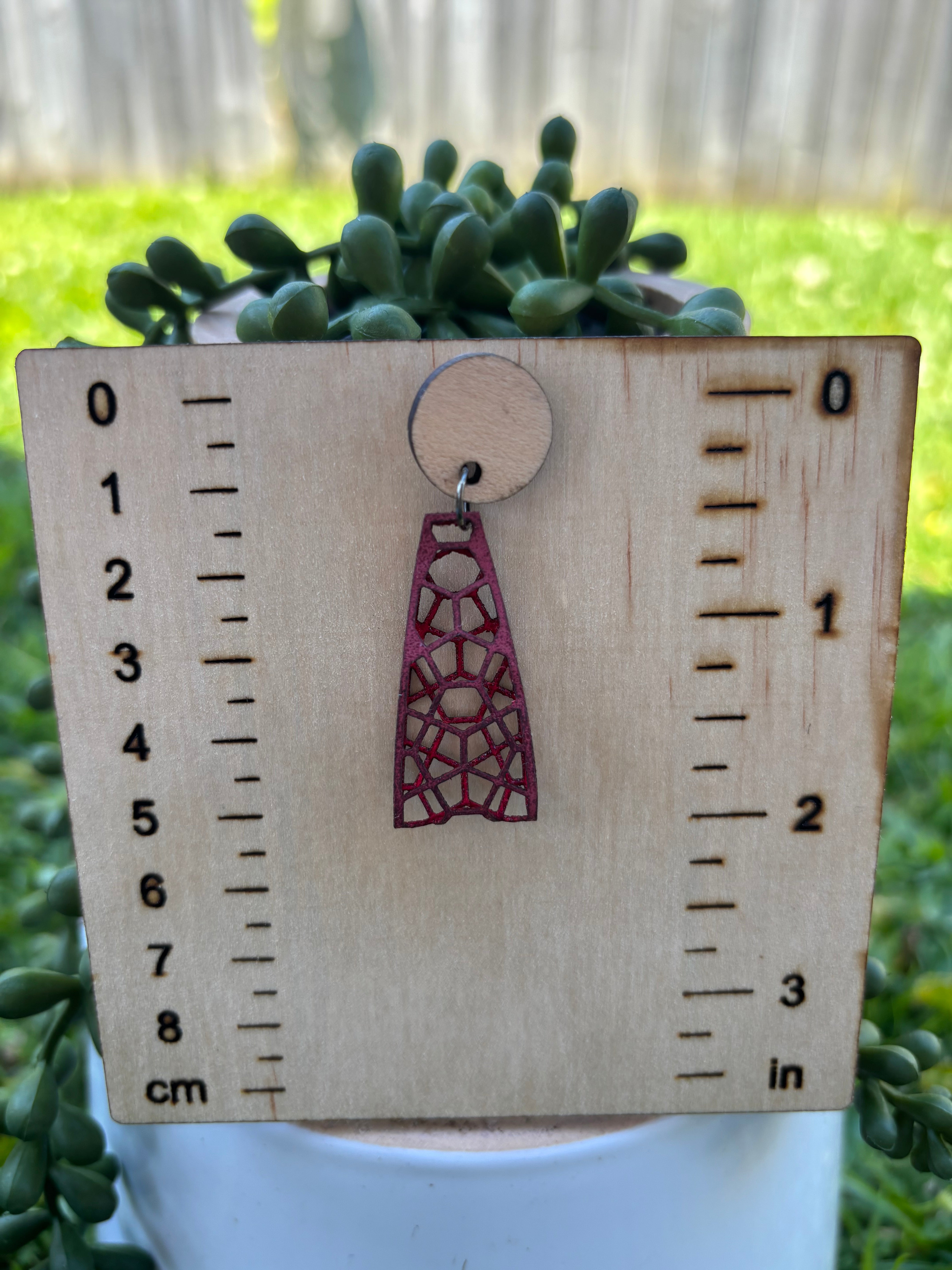 Delicate dangles
