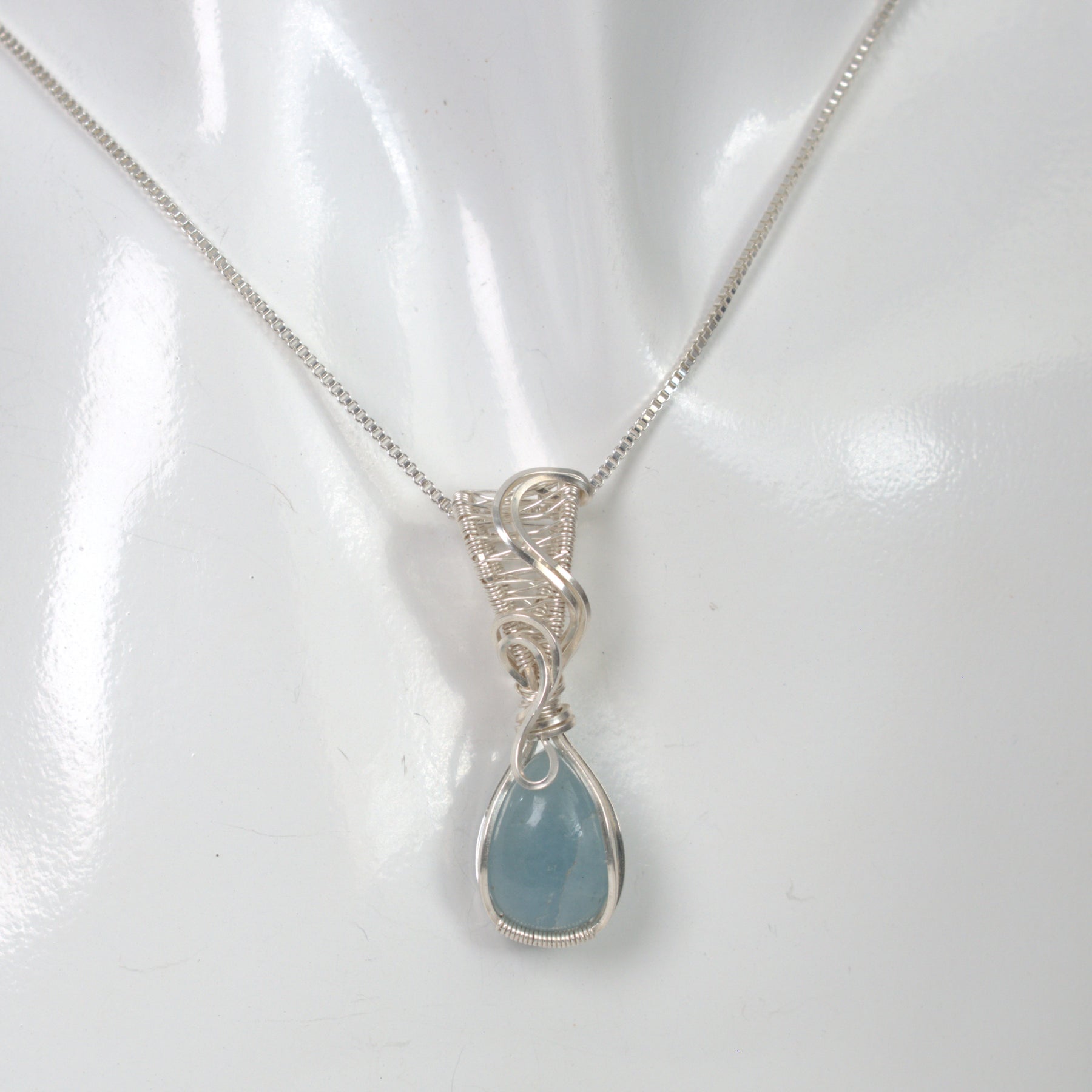 Wire Wrapped Aquamarine Keepsake Pendant