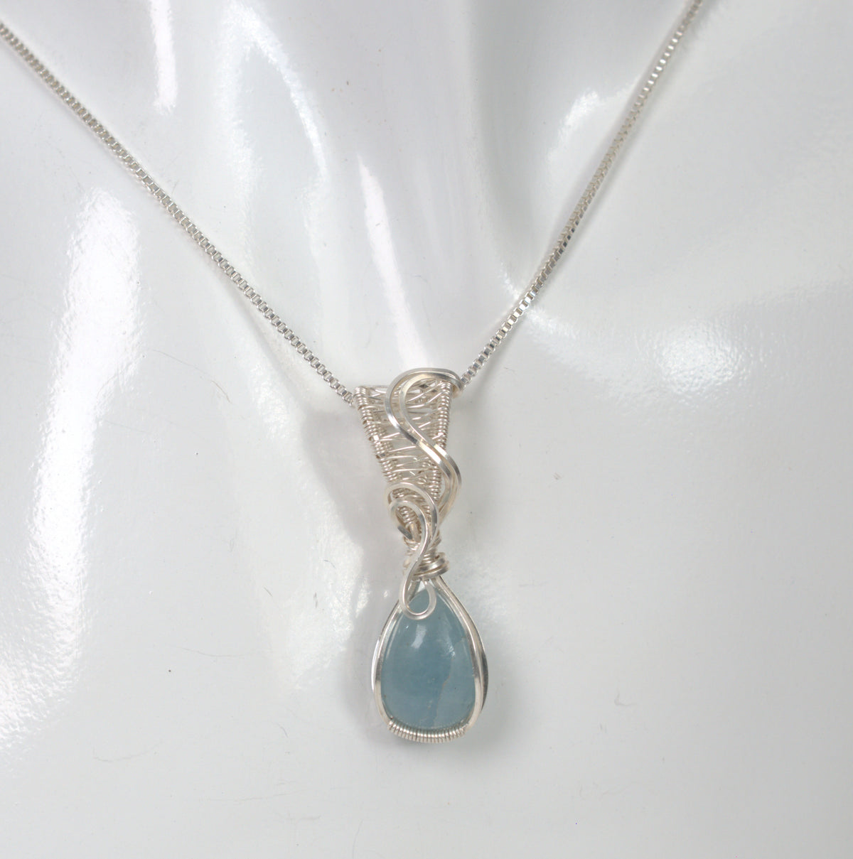 Wire Wrapped Aquamarine Keepsake Pendant