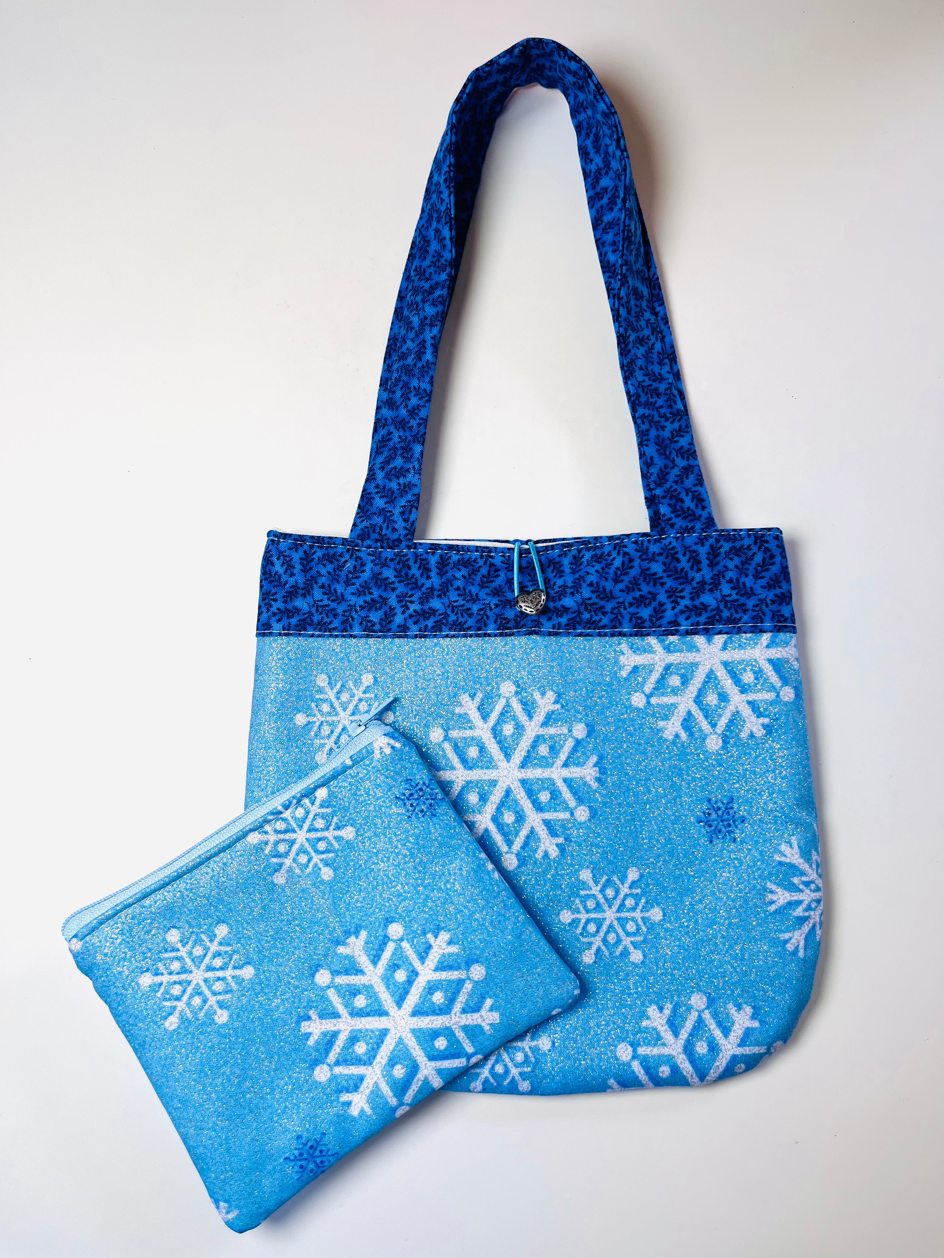 Blue snowflake handbag and purse