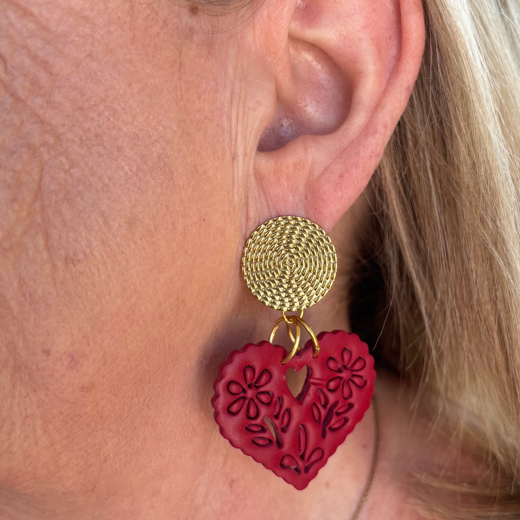 AMOR – Papel Picado Heart Dangle
