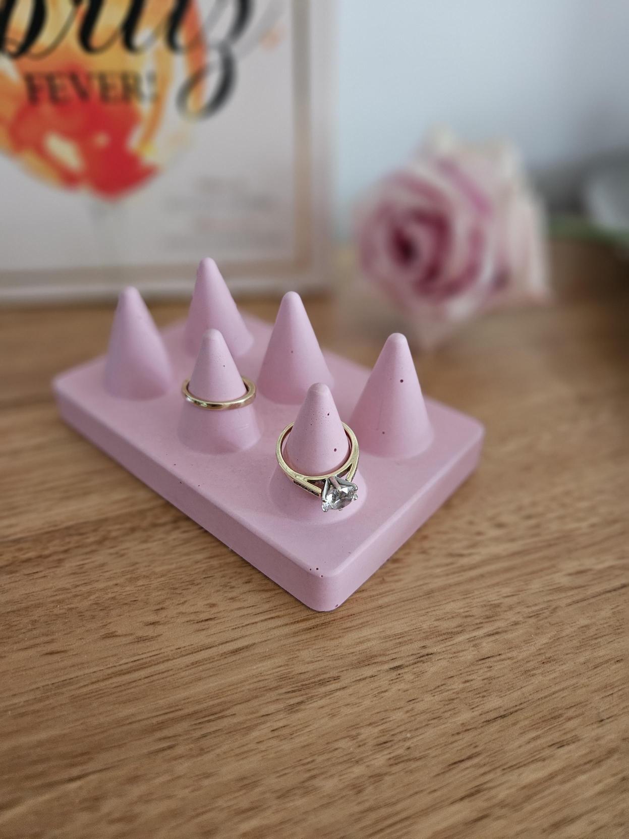 Eco Resin ring holder